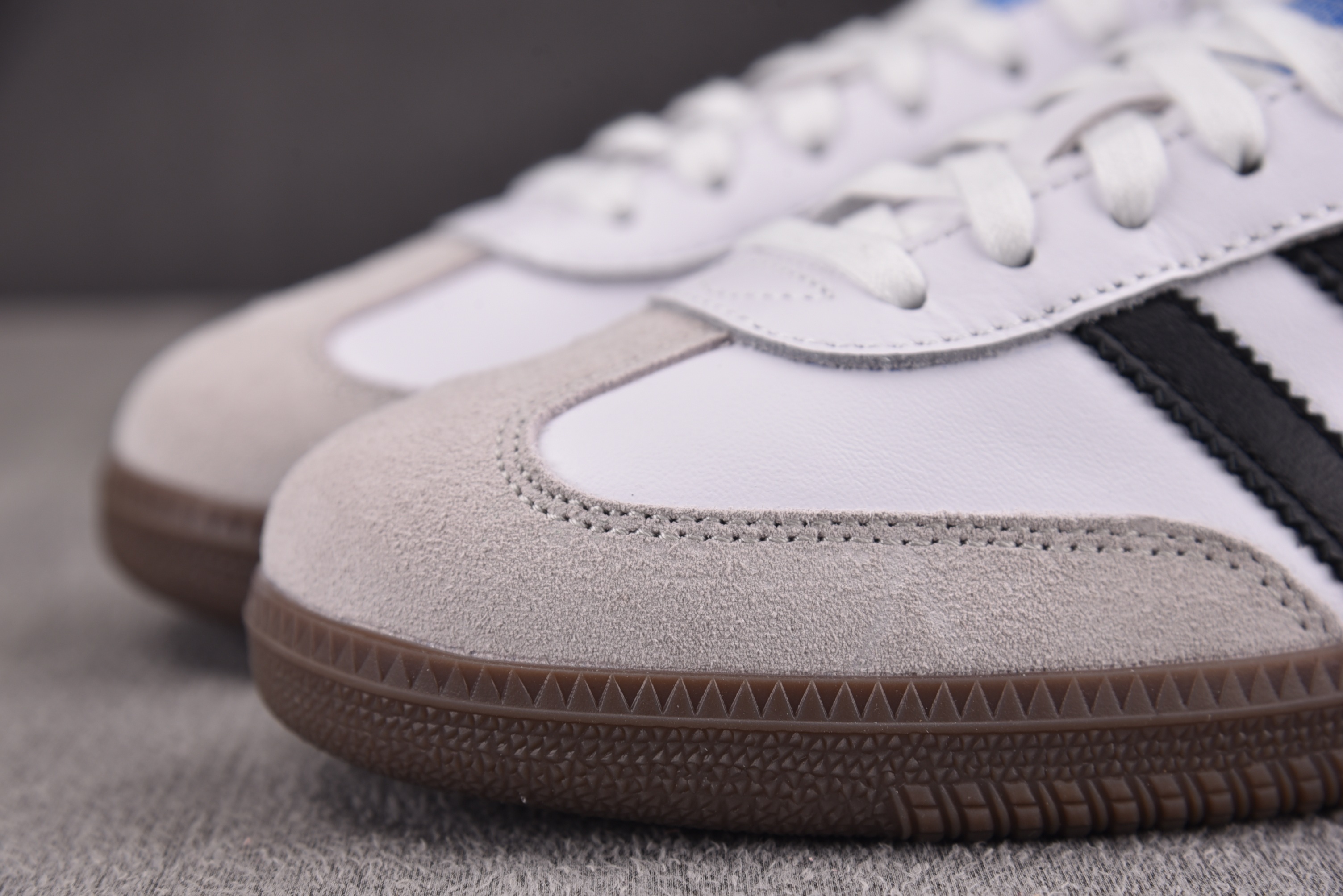 AD Samba Mule White Black Gum (Women's) 白黑 LB3814 #YZ020 36-