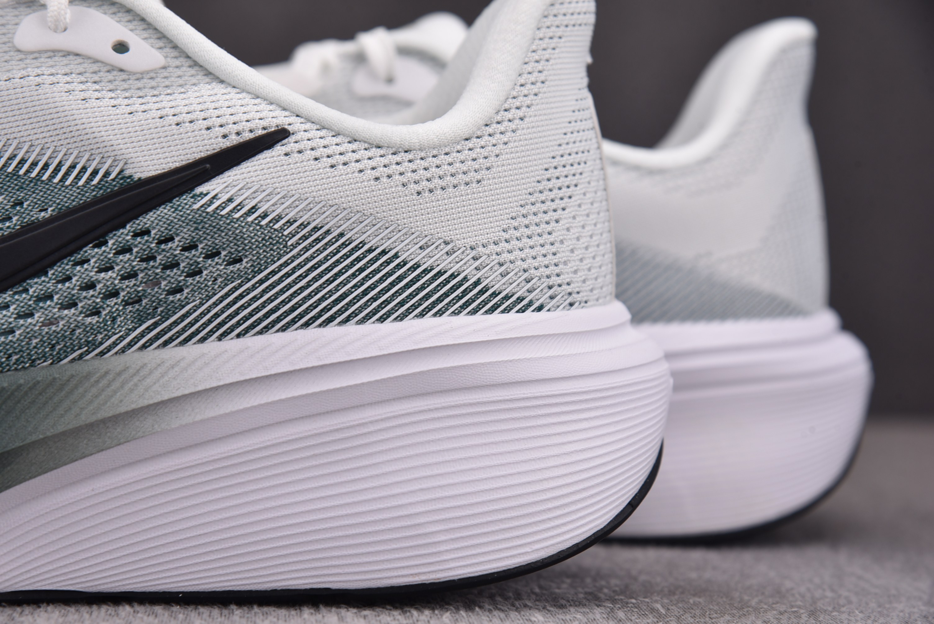 NK Air Zoom Pegasus 42 White Mineral Slate 灰白 IB1873-110 #YZ