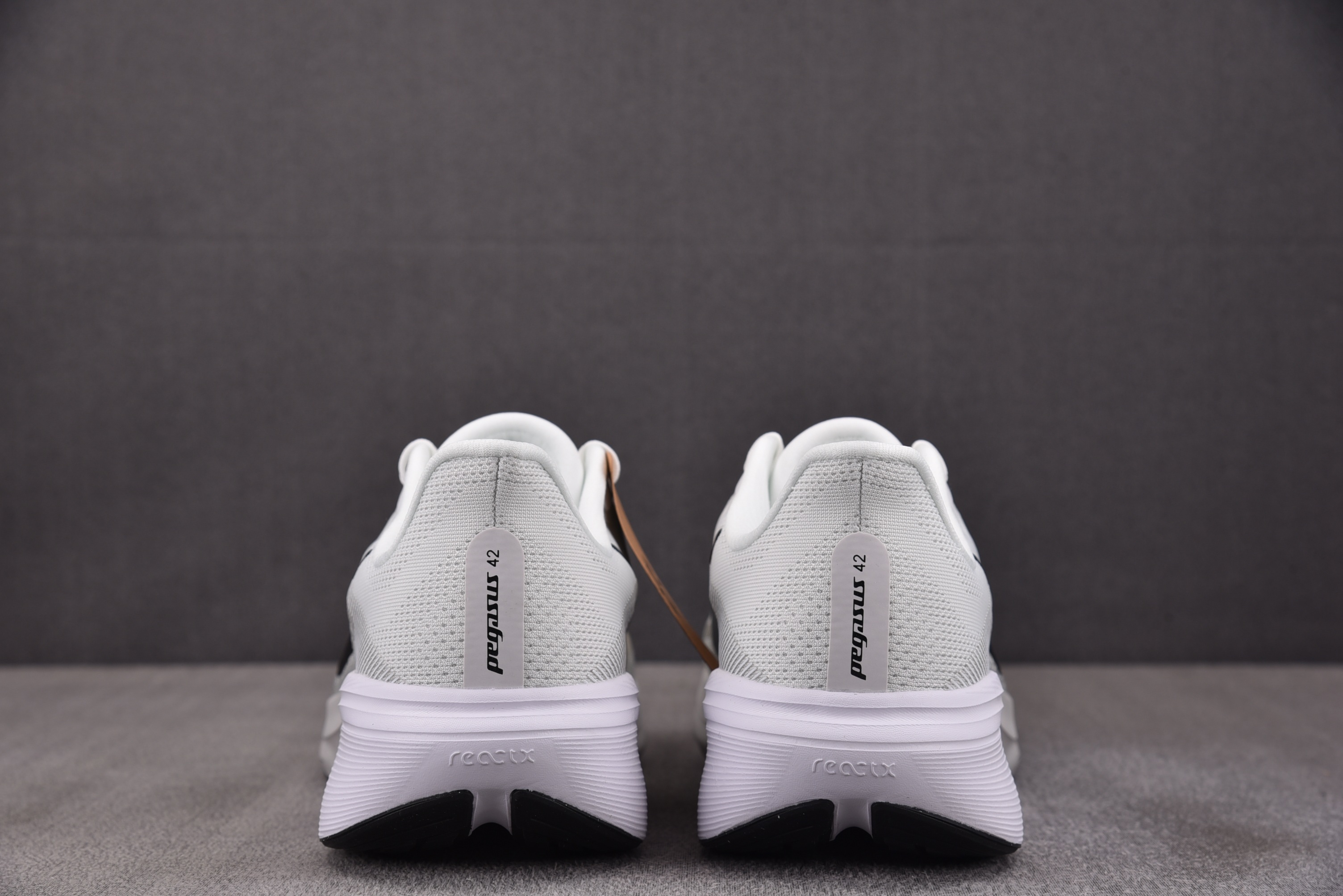 NK Air Zoom Pegasus 42 White Photon Dust 白色 IB1873-101 #YZ02