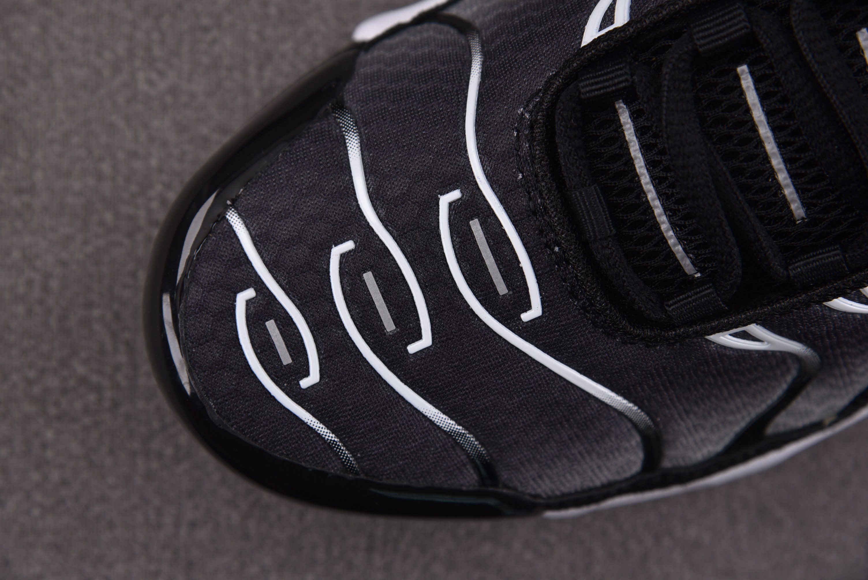NK Air Max Plus Black Silver White 黑白 DM0032-003 #YZ001-3 40