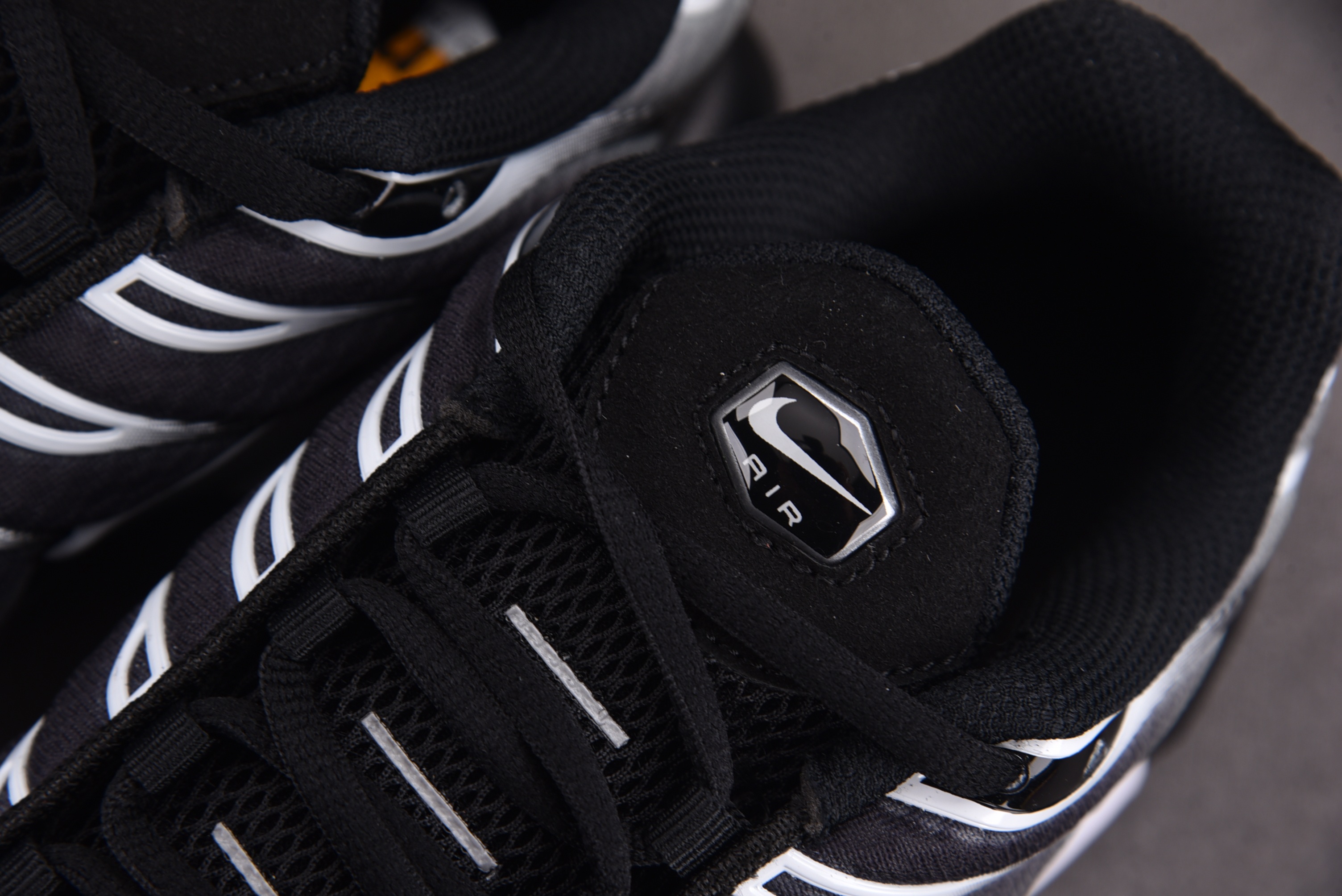 NK Air Max Plus Black Silver White 黑白 DM0032-003 #YZ001-3 40