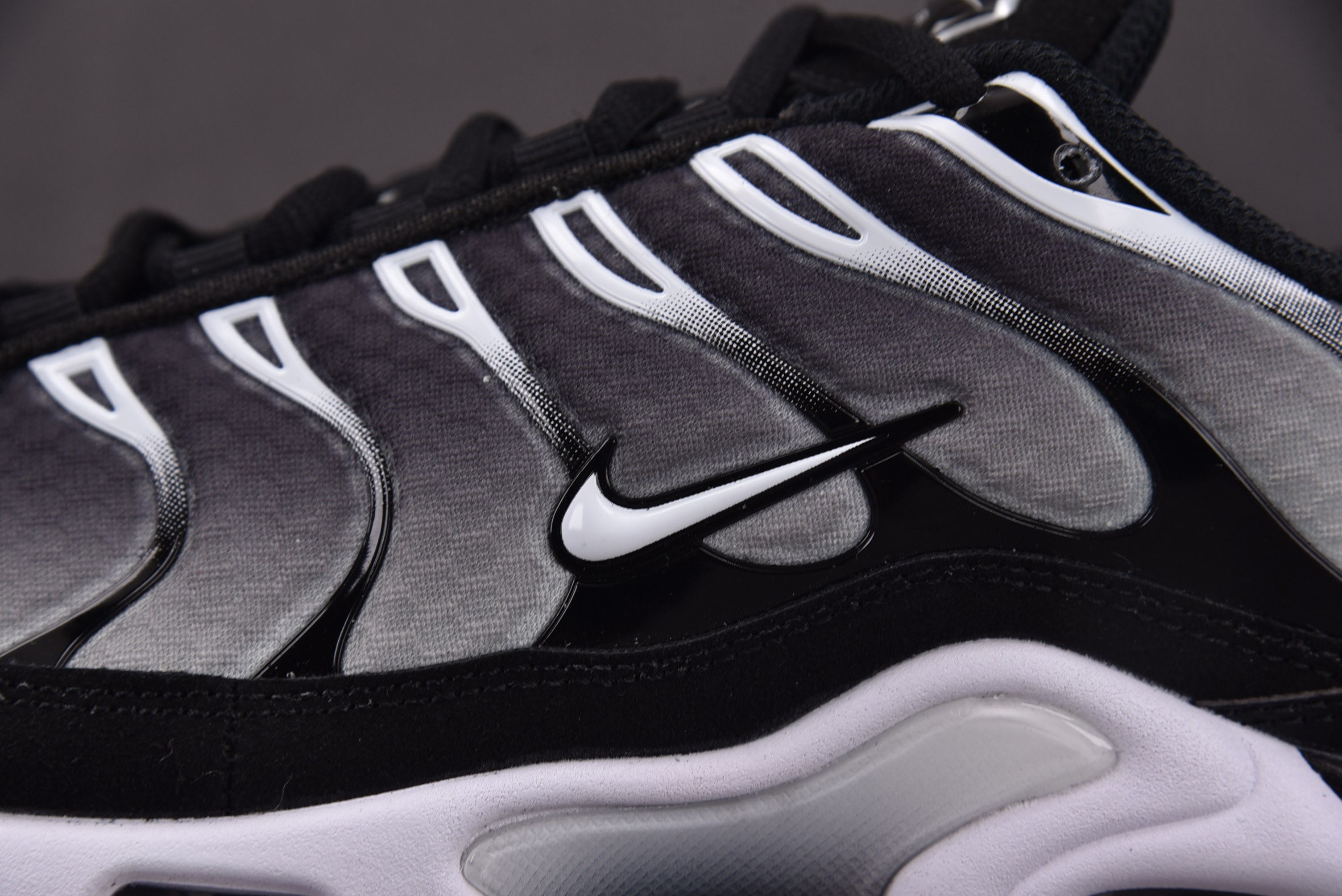 NK Air Max Plus Black Silver White 黑白 DM0032-003 #YZ001-3 40