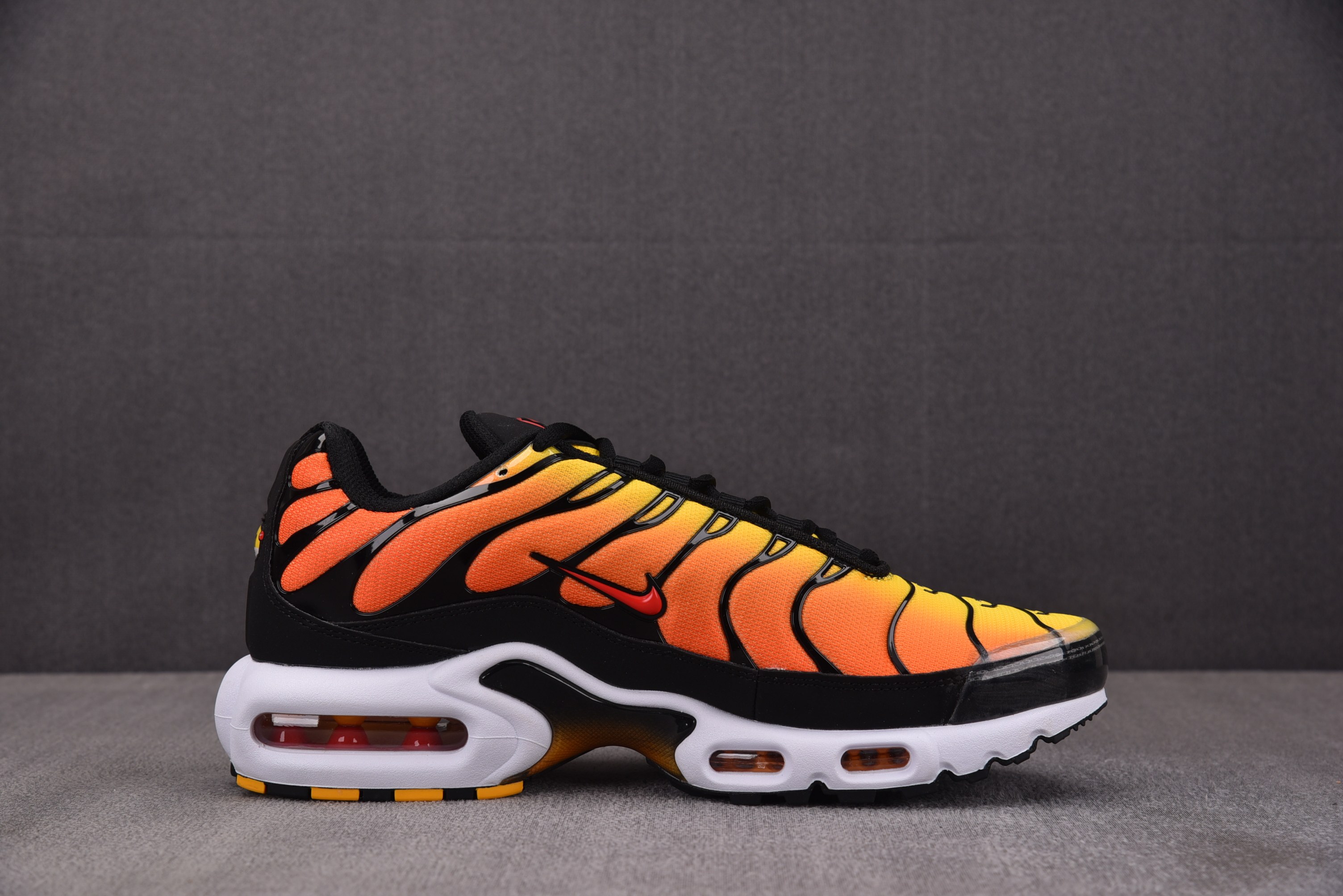 NK Air Max Plus Sunset 日落黄 HF0552-001 #YZ001-3 40.5-48.5