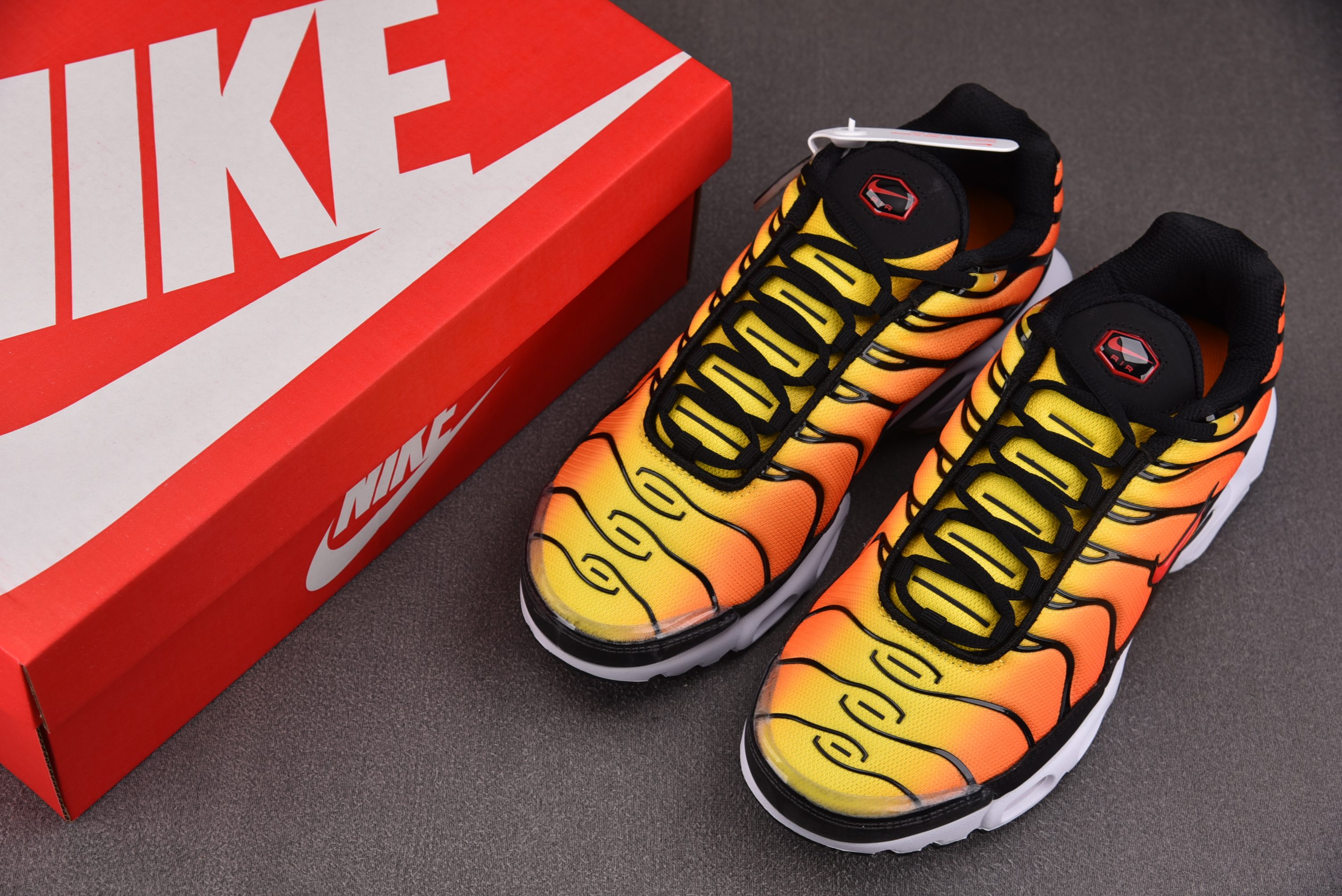 NK Air Max Plus Sunset 日落黄 HF0552-001 #YZ001-3 40.5-48.5