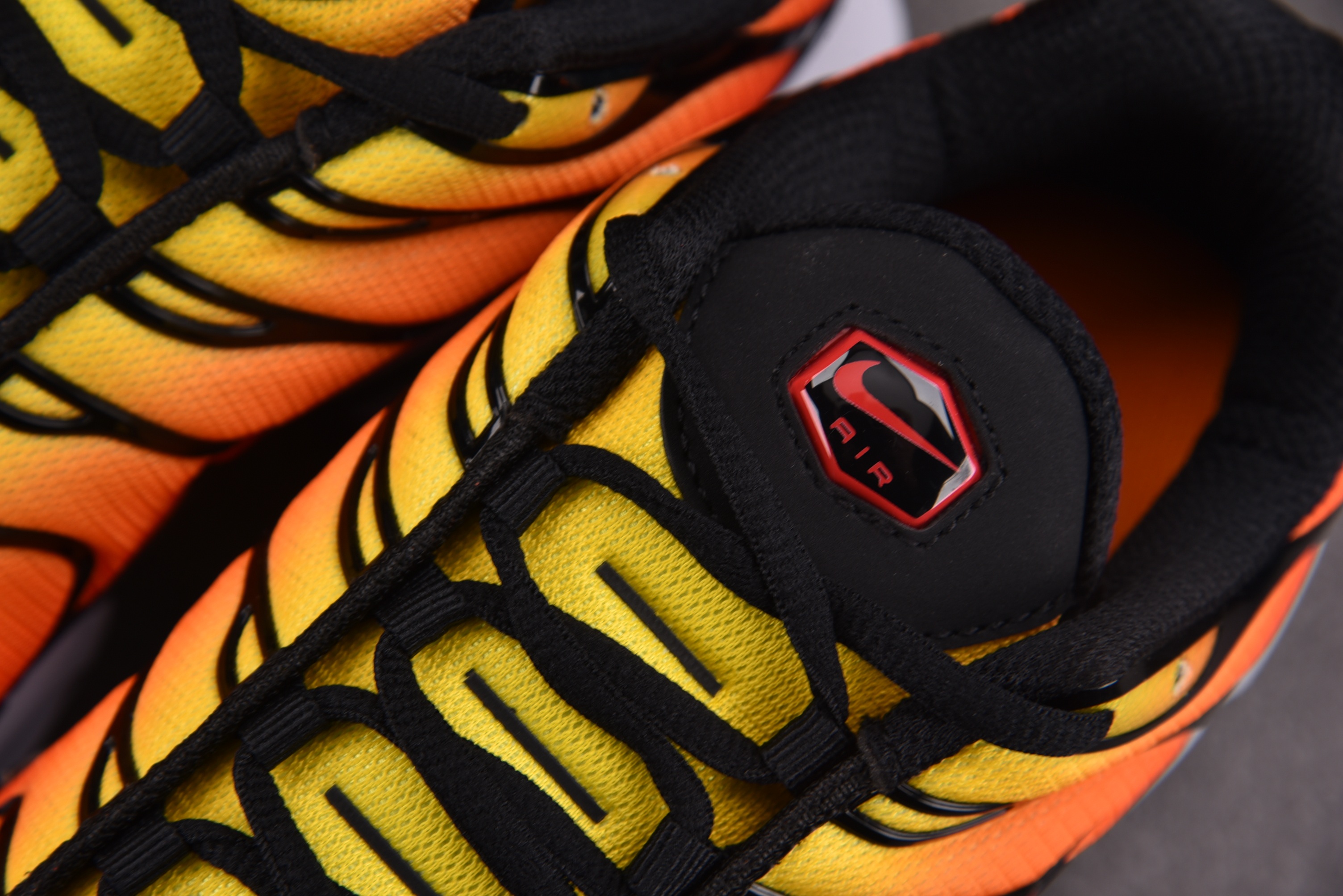 NK Air Max Plus Sunset 日落黄 HF0552-001 #YZ001-3 40.5-48.5