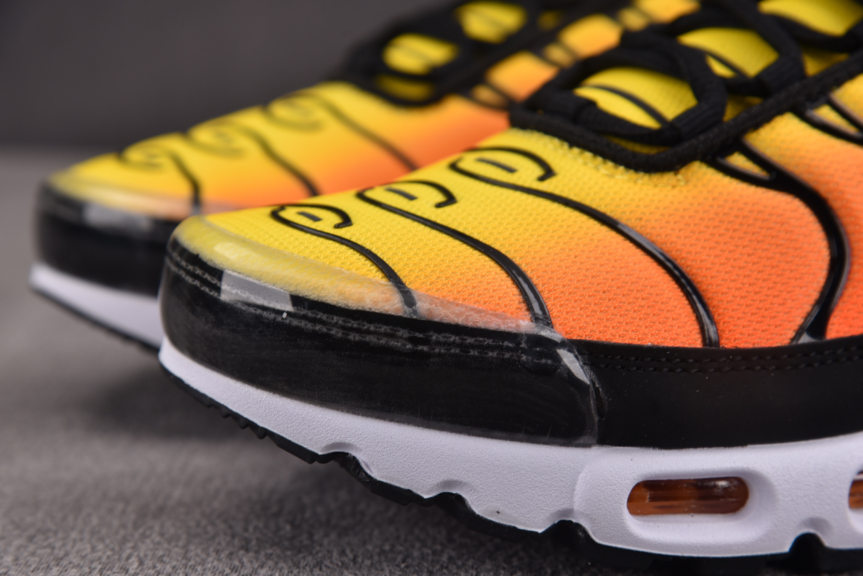 NK Air Max Plus Sunset 日落黄 HF0552-001 #YZ001-3 40.5-48.5