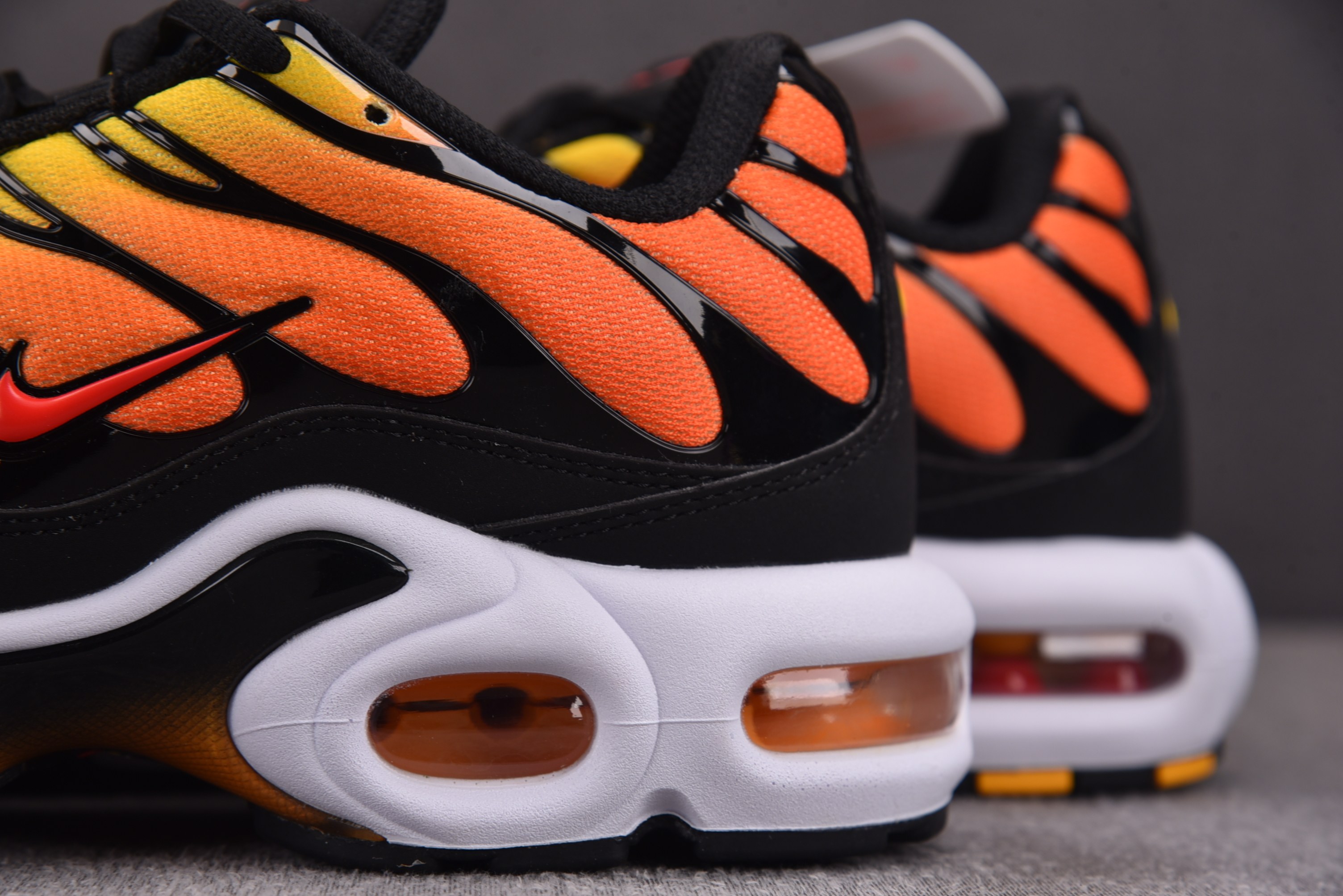 NK Air Max Plus Sunset 日落黄 HF0552-001 #YZ001-3 40.5-48.5