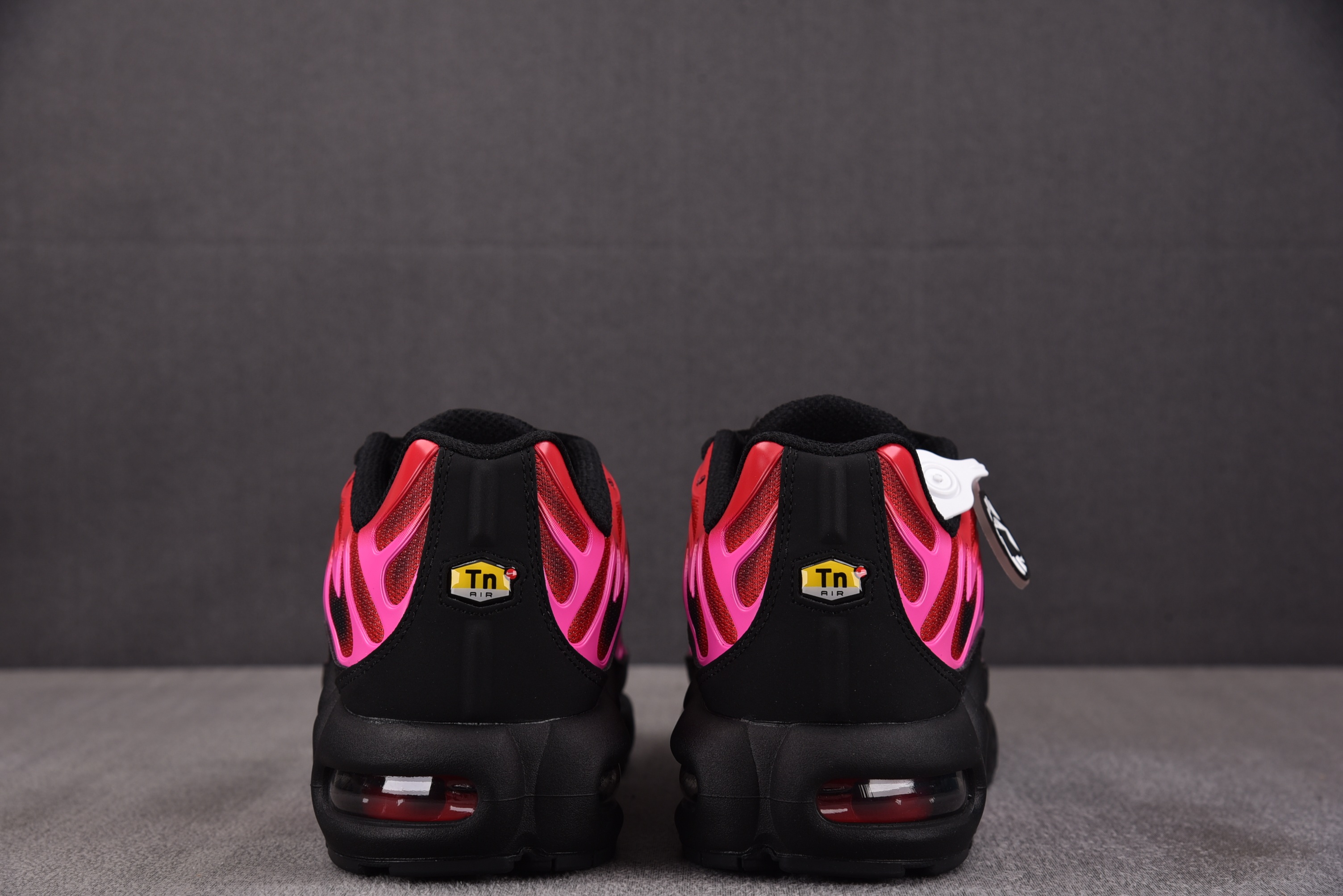 NK Air Max Plus Supreme University Red 红黑 DA1472-600 #YZ001-