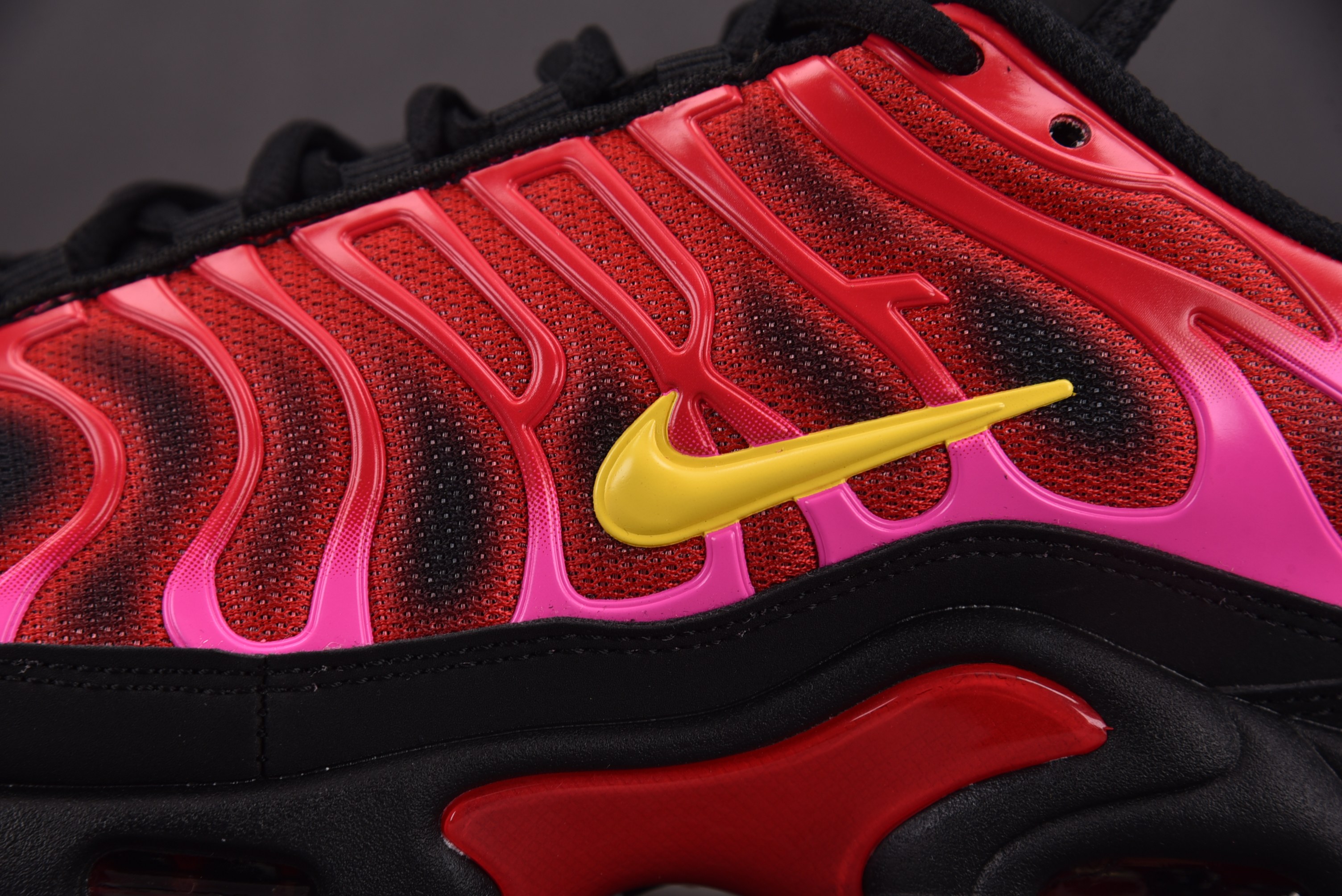 NK Air Max Plus Supreme University Red 红黑 DA1472-600 #YZ001-