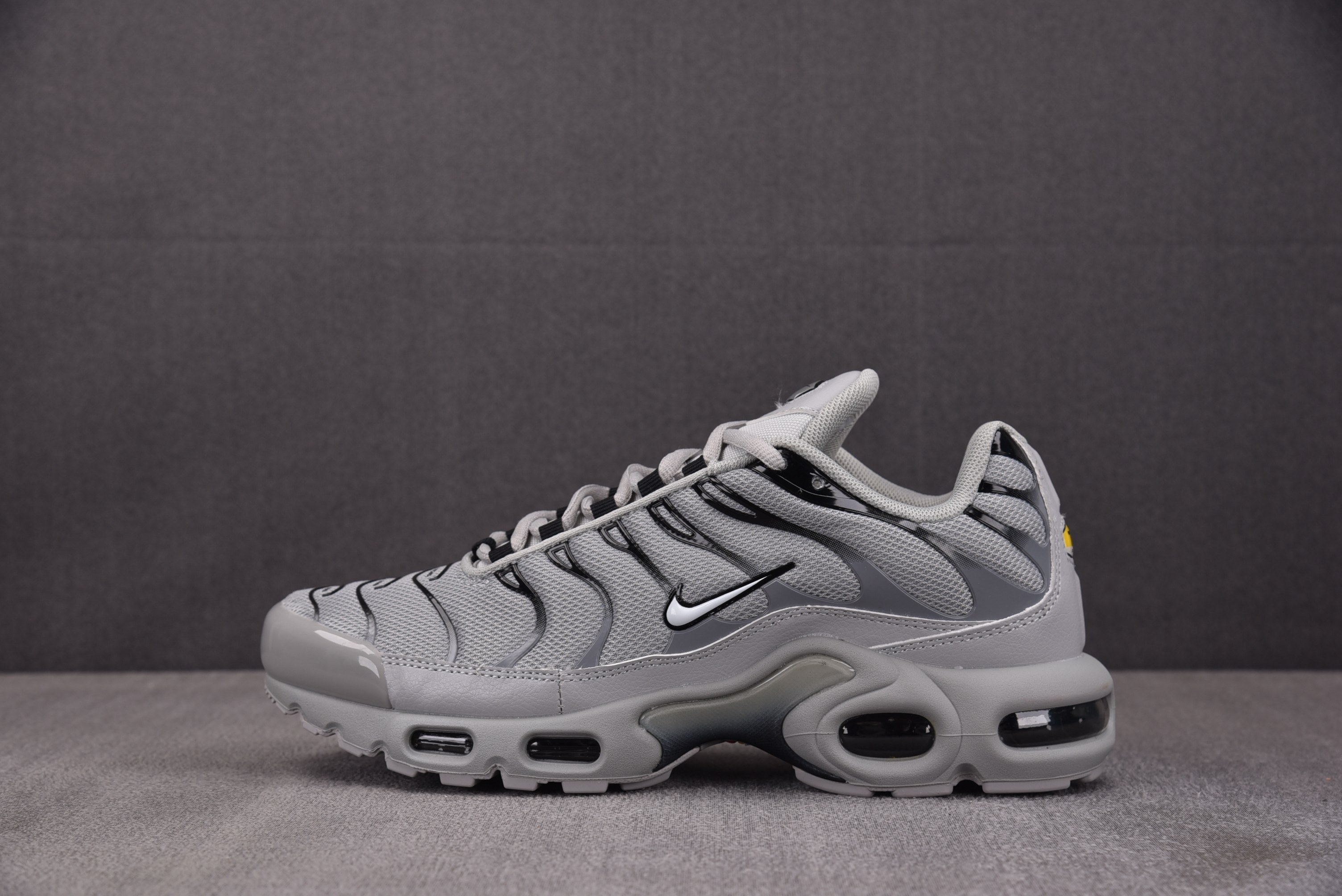 NK Air Max Plus Wolf Grey 灰色 -021 #YZ001-3 40.5-48.5