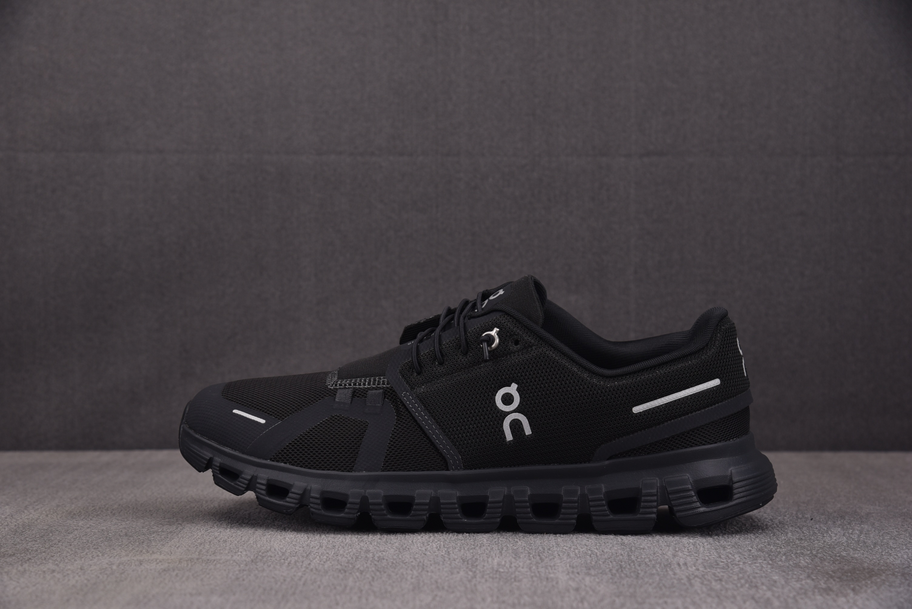 On Running Cloud 6 All Black 黑色 3MF #YZ002-T 36-46