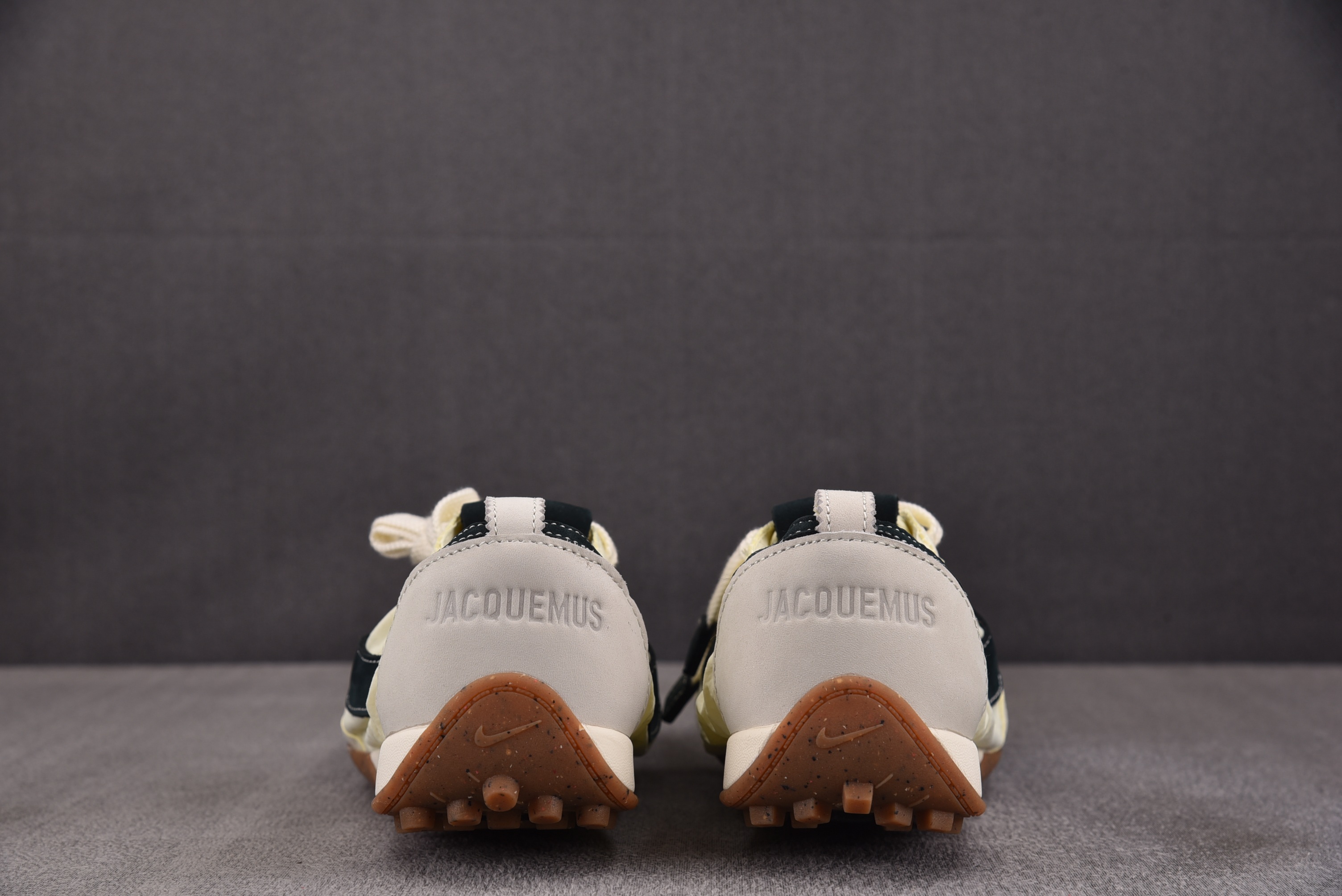 WMNS NK x Jacquemus Moon SP Alabaster 米黄 HV8547-700 #YZ020 3