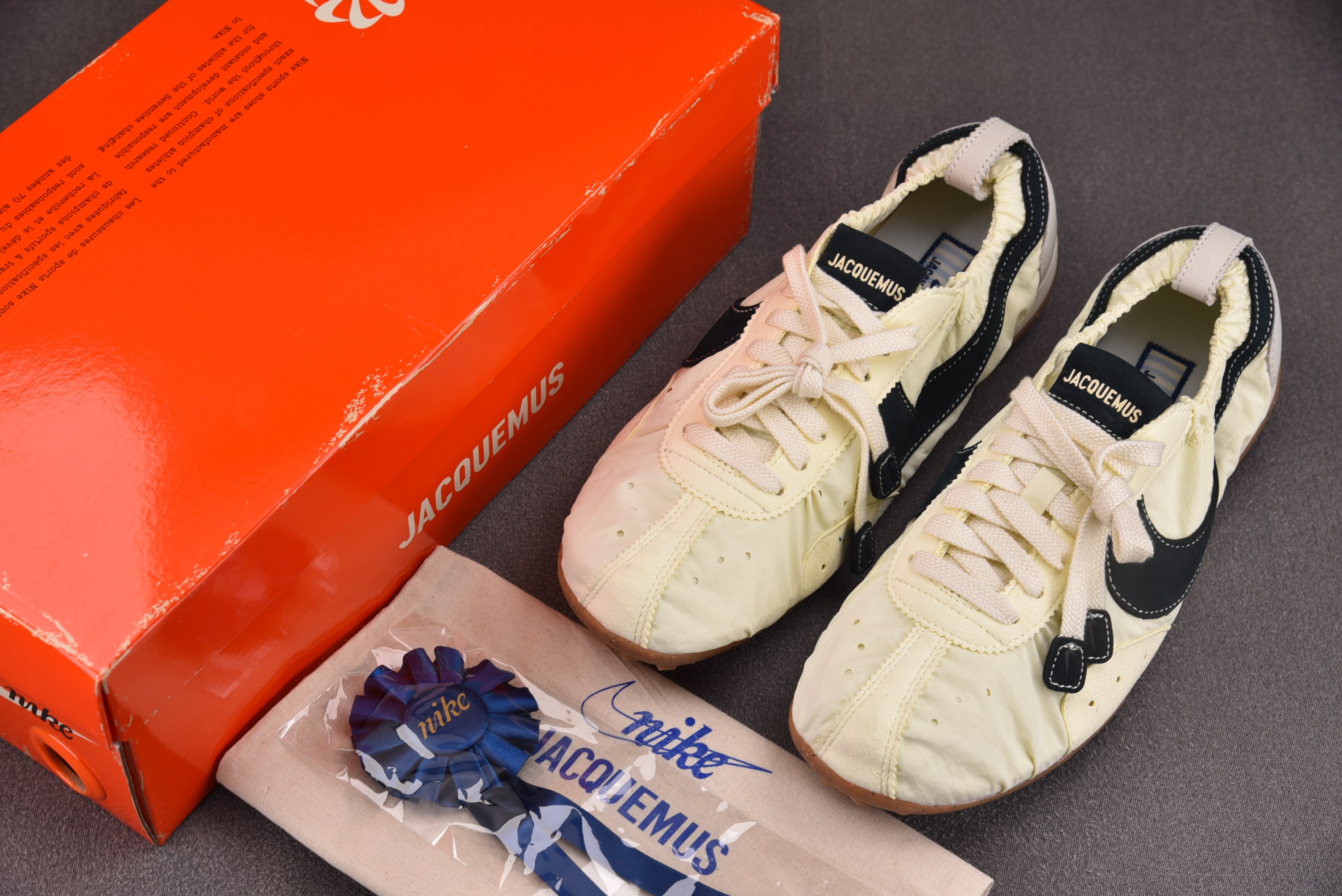 WMNS NK x Jacquemus Moon SP Alabaster 米黄 HV8547-700 #YZ020 3