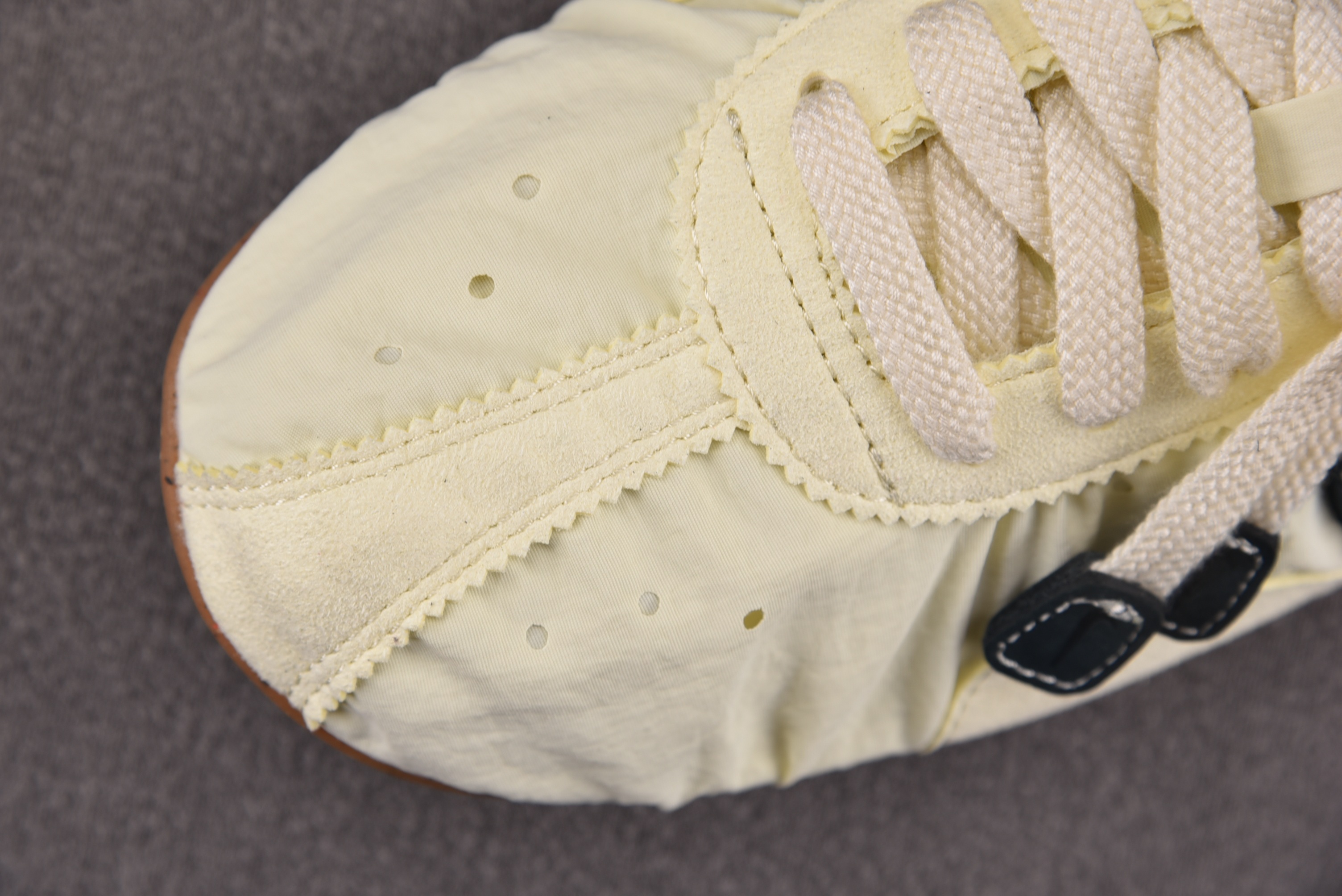 WMNS NK x Jacquemus Moon SP Alabaster 米黄 HV8547-700 #YZ020 3