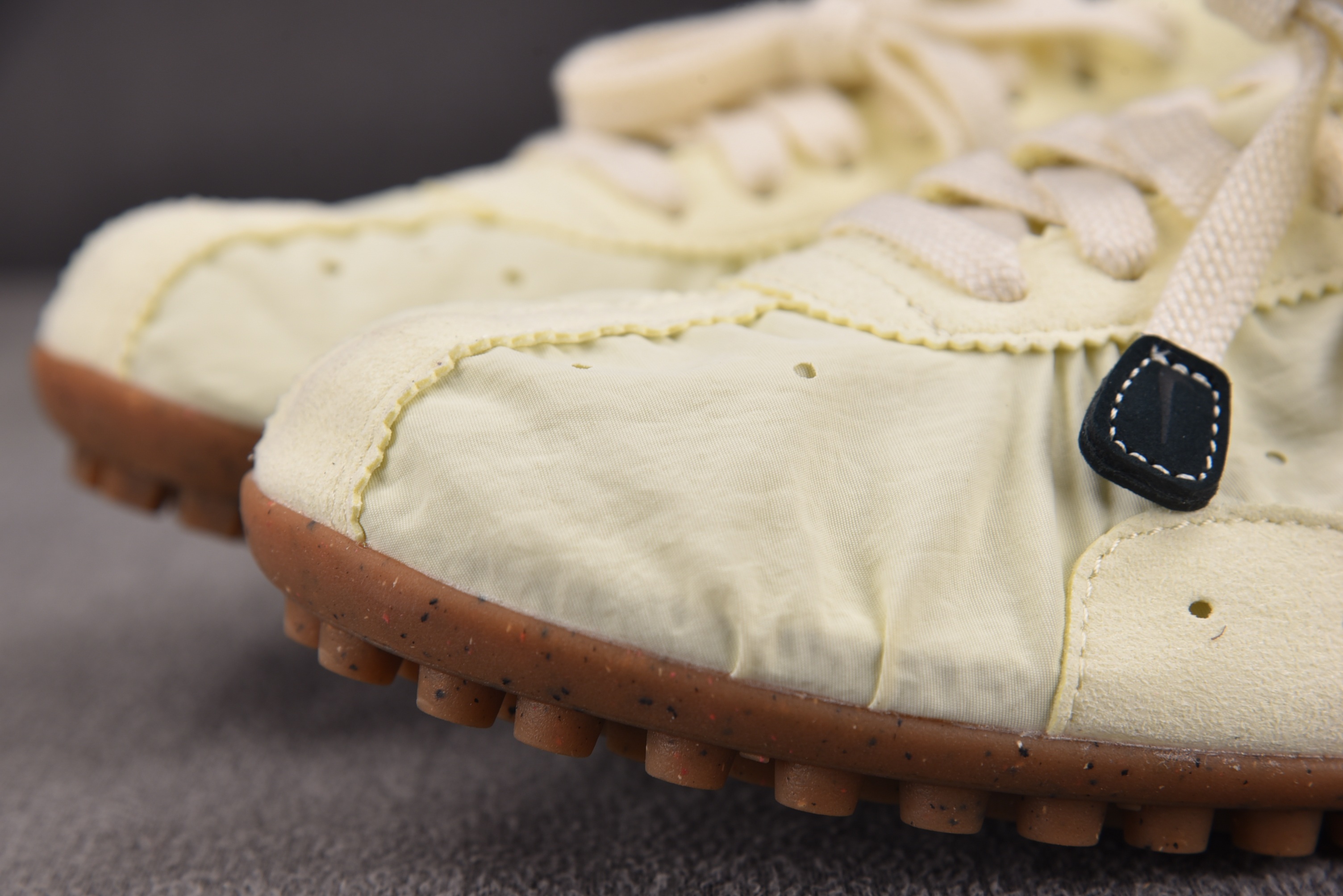 WMNS NK x Jacquemus Moon SP Alabaster 米黄 HV8547-700 #YZ020 3