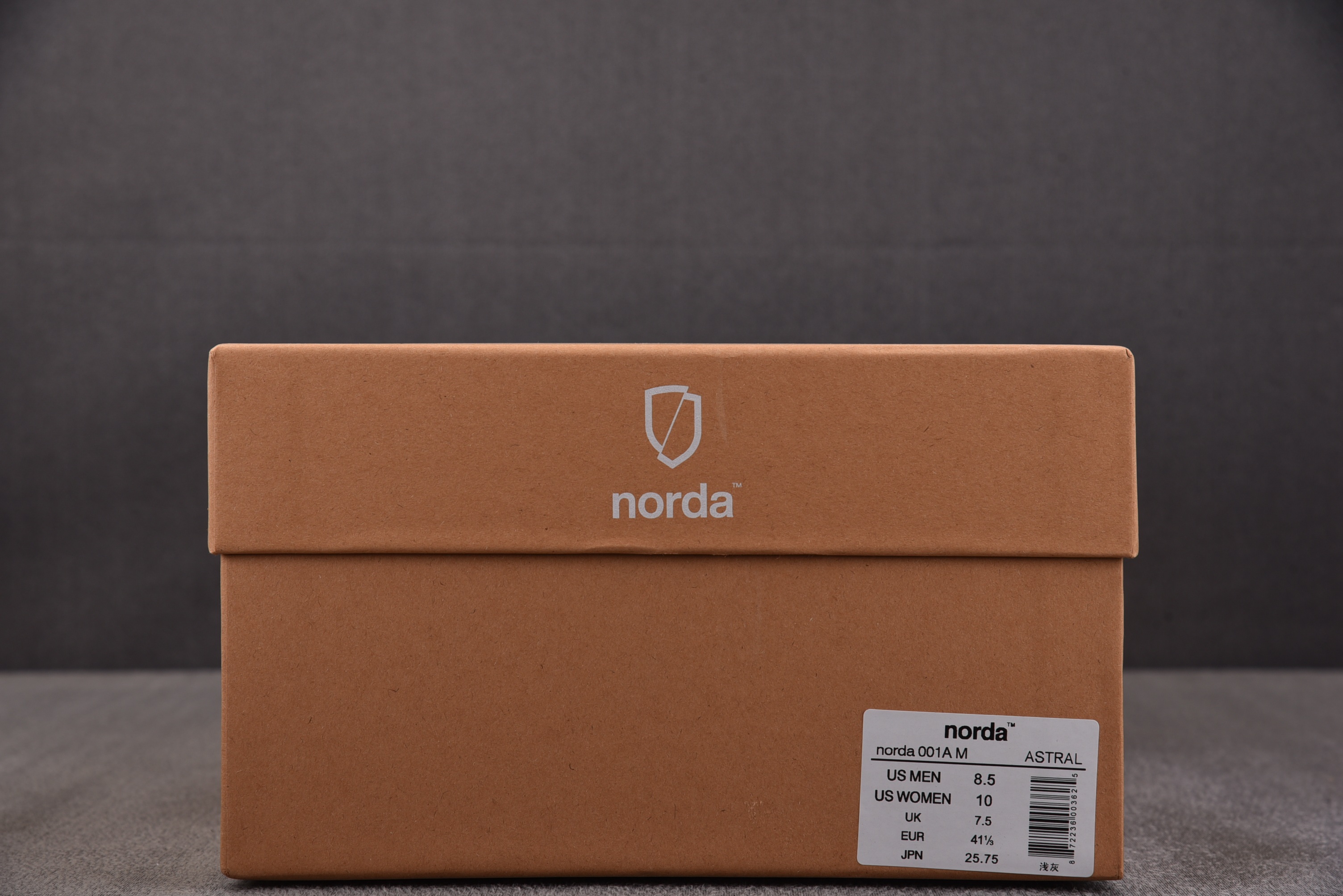 Norda 001 米黑 #YZ004 36-45