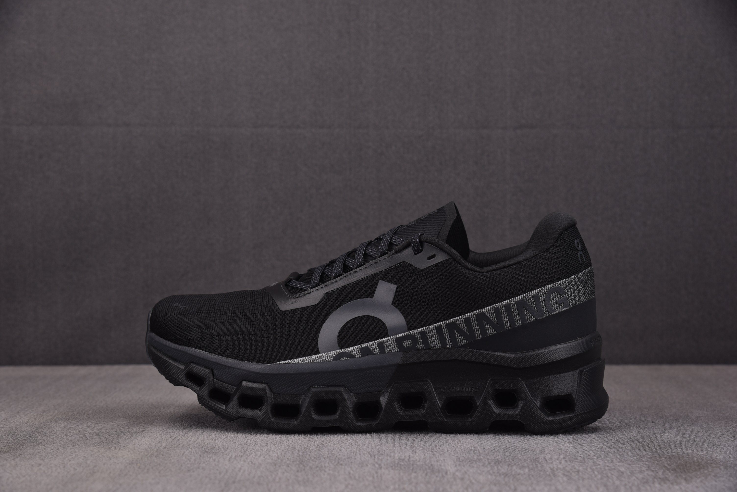 On Running Cloudmonster 2 Black Eclipse 黑灰 3ME #YZ002-T3 36-