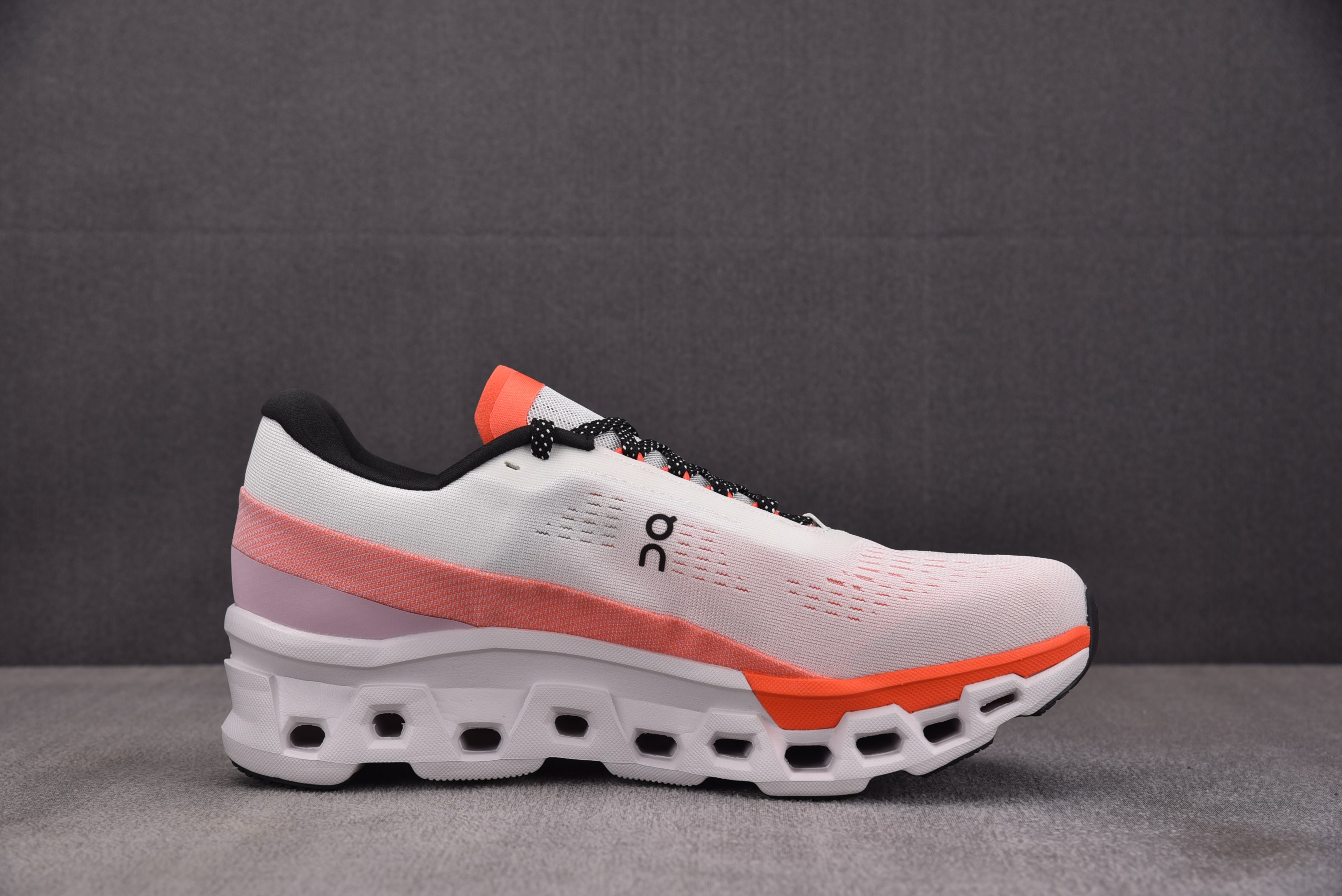 On Running Cloudmonster 2 White Red 白红 3ME #YZ002-T 36-45