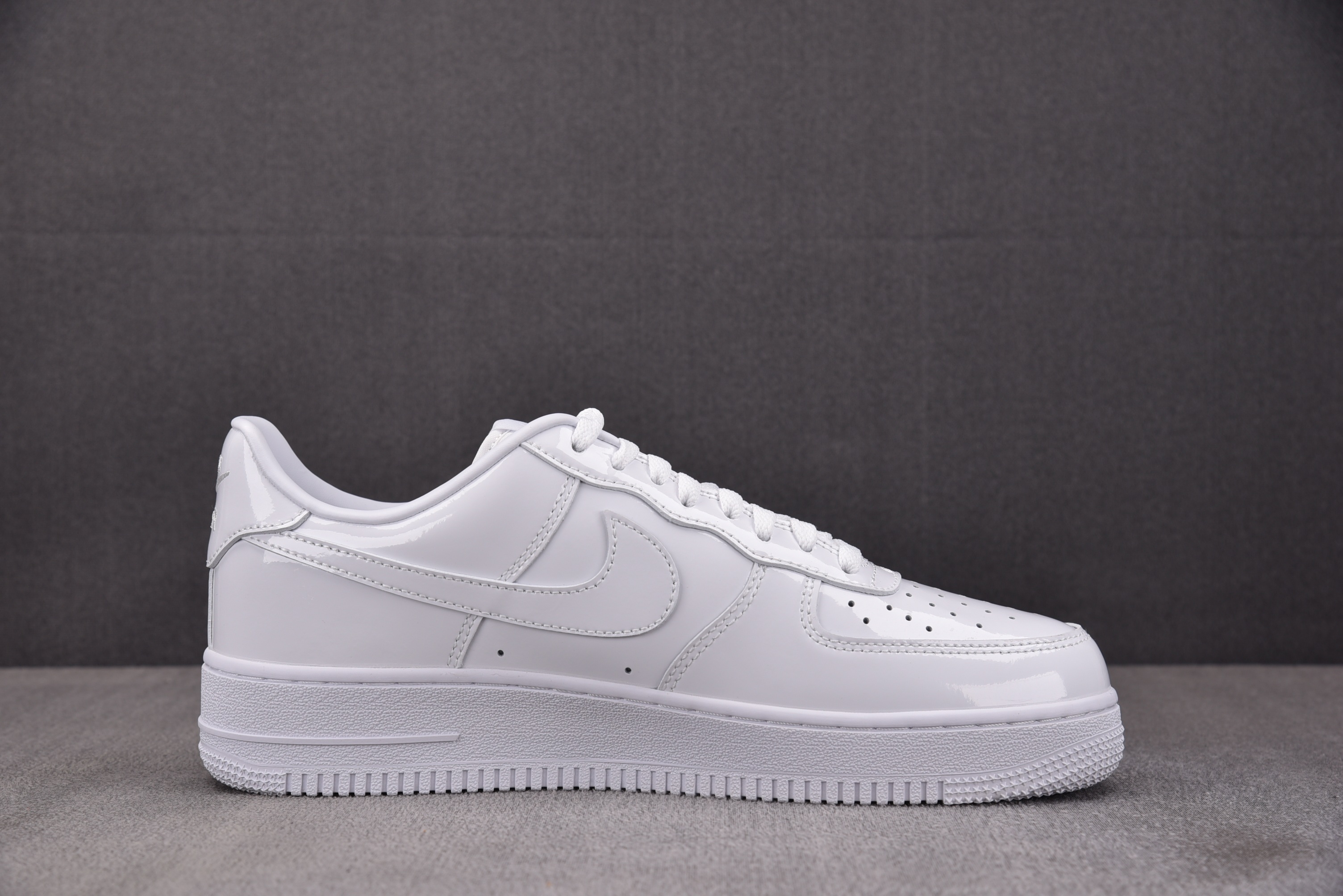 NK Air Force 1 Low '07 Premium White Patent 白漆皮 IV2857-100 # NK Air Force 1 Low '07 Premium White Patent 白漆皮 IV2857-100 #