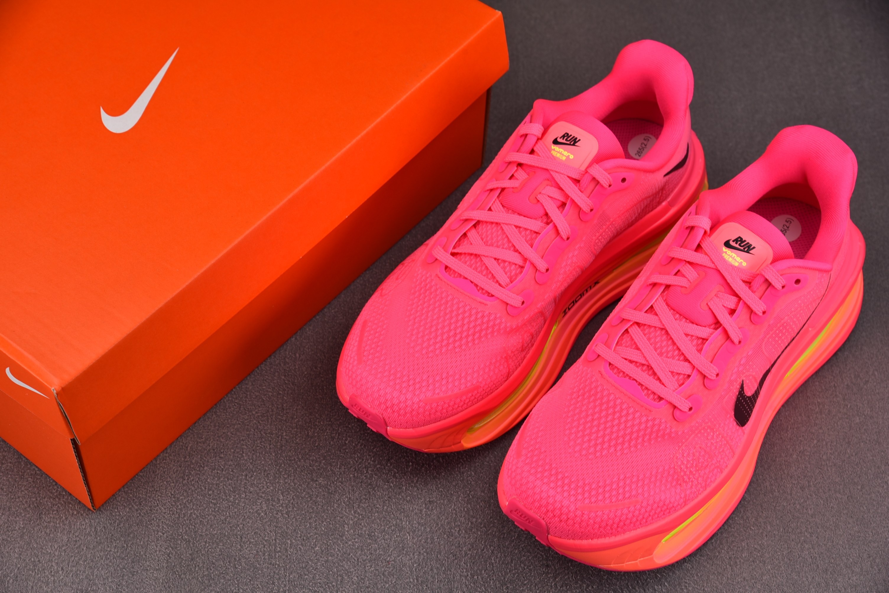NK Vomero Premium Hyper Pink (Women's) 粉色 HM5973-603 #YZ024-