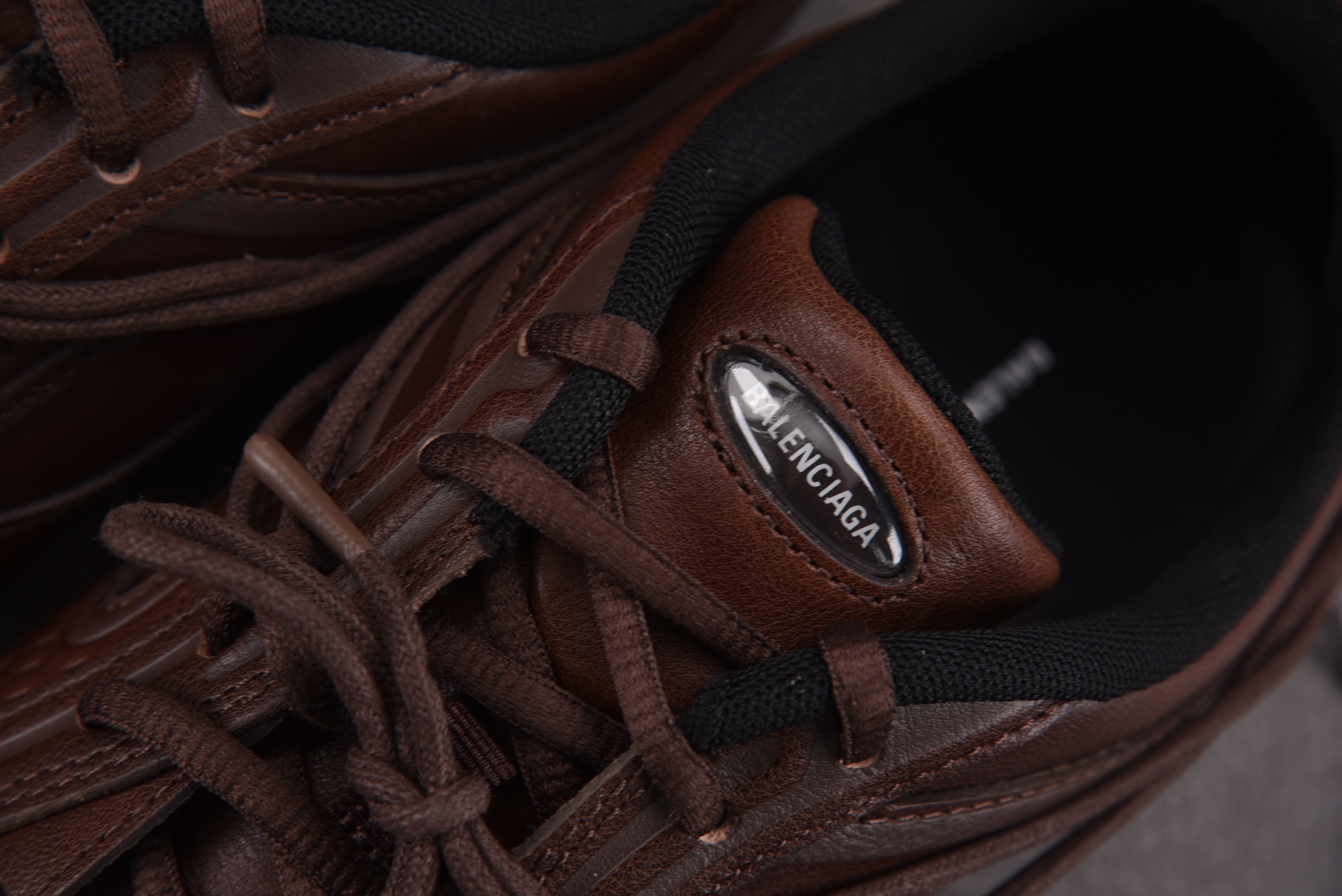 Balenciaga Radar 棕色皮 #YZ009-03 35-46