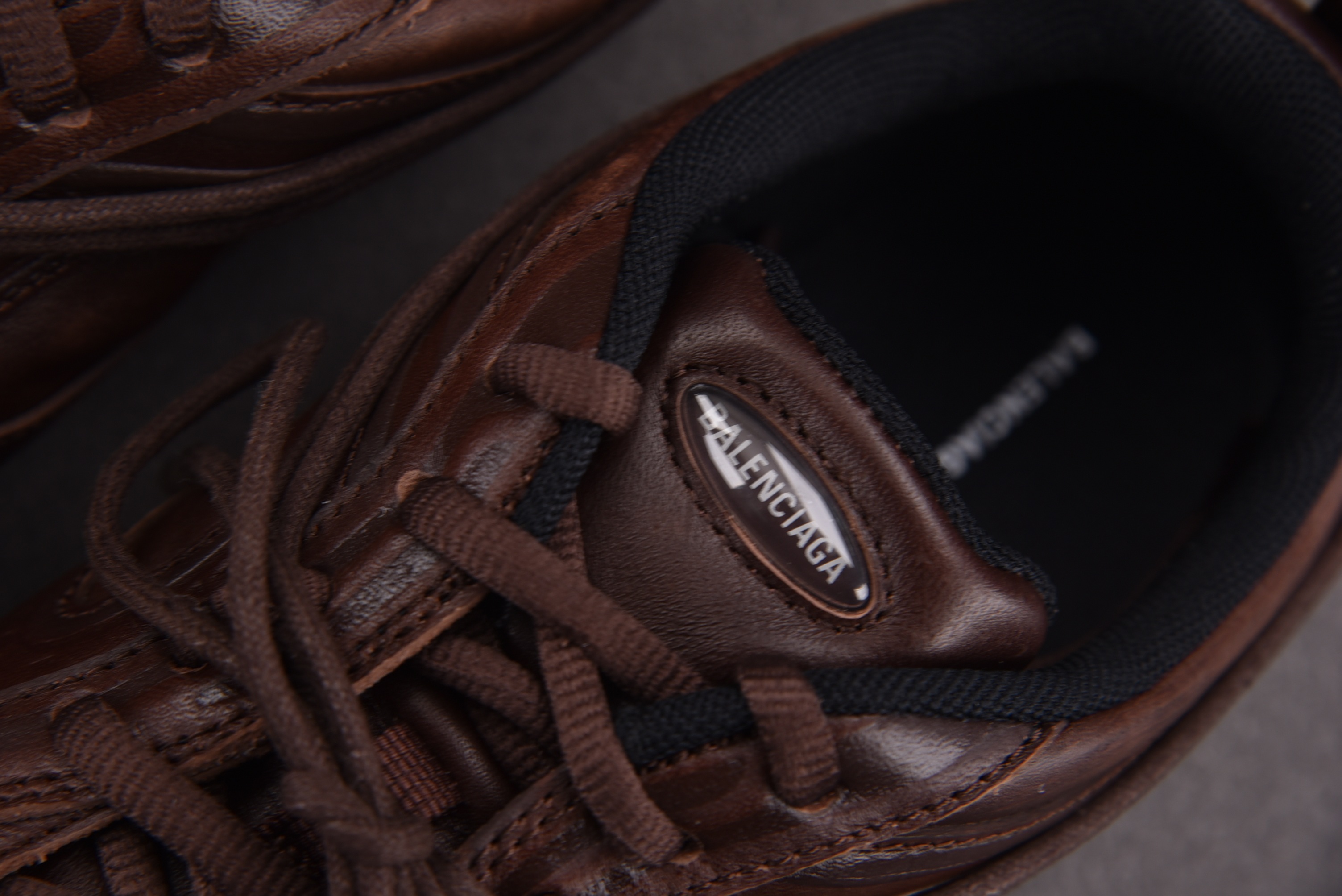 Balenciaga Radar 棕色皮 #YZ018-5 35-46