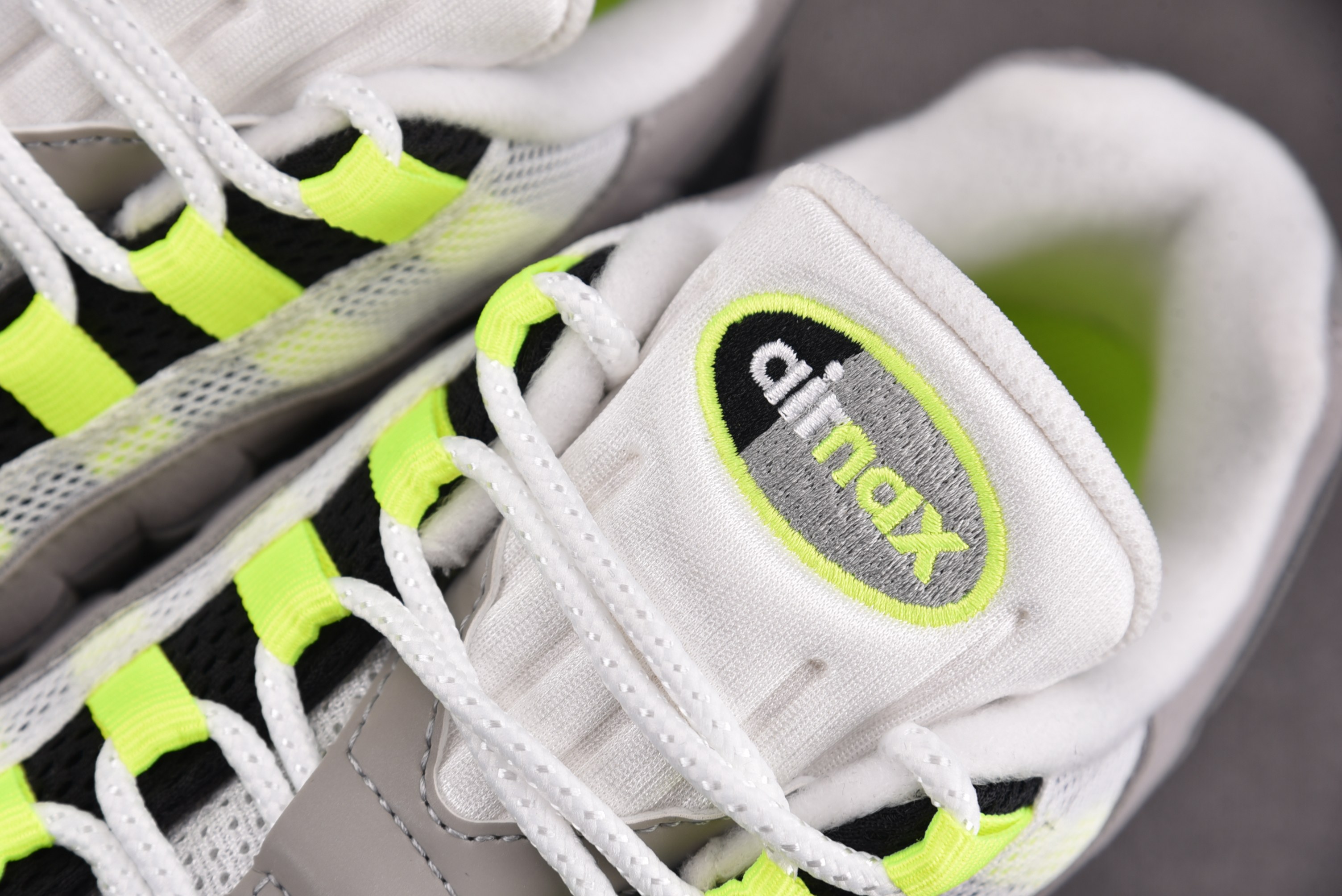 NK Air Max 95 OG Big Bubble Neon 绿灰 HM4740-001 #YZ002-12 40-