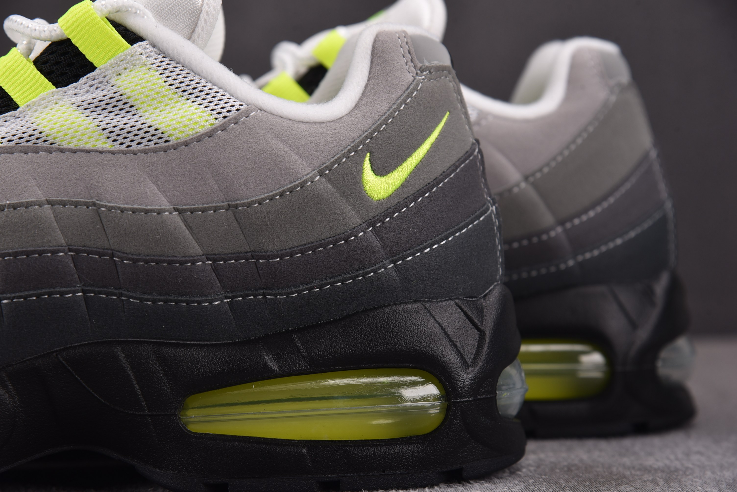 NK Air Max 95 OG Big Bubble Neon 绿灰 HM4740-001 #YZ002-12 40-