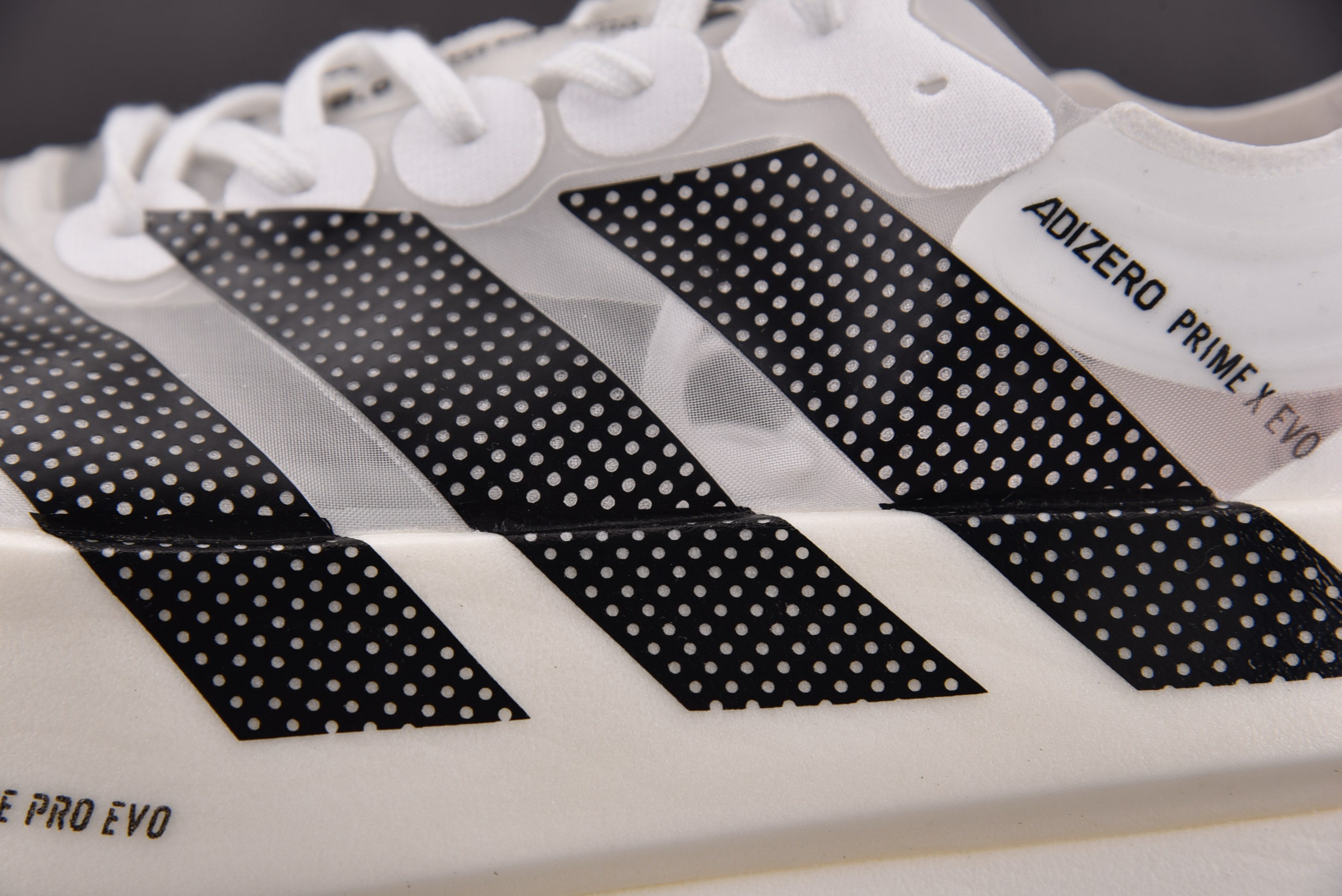 AD Adizero Evo X White Black Lucid Red 黑白红 KH7677 #YZ039 39-