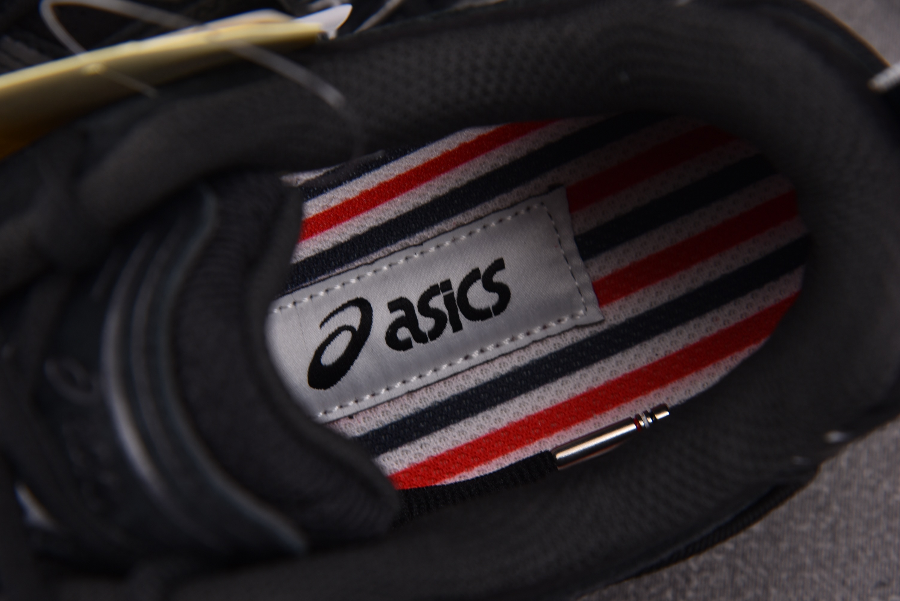 ASICS Gel-Kayano 14 Thom Browne Black 全黑 1203B110-001 #YZ002 ASICS Gel-Kayano 14 Thom Browne Black 全黑 1203B110-001 #YZ002