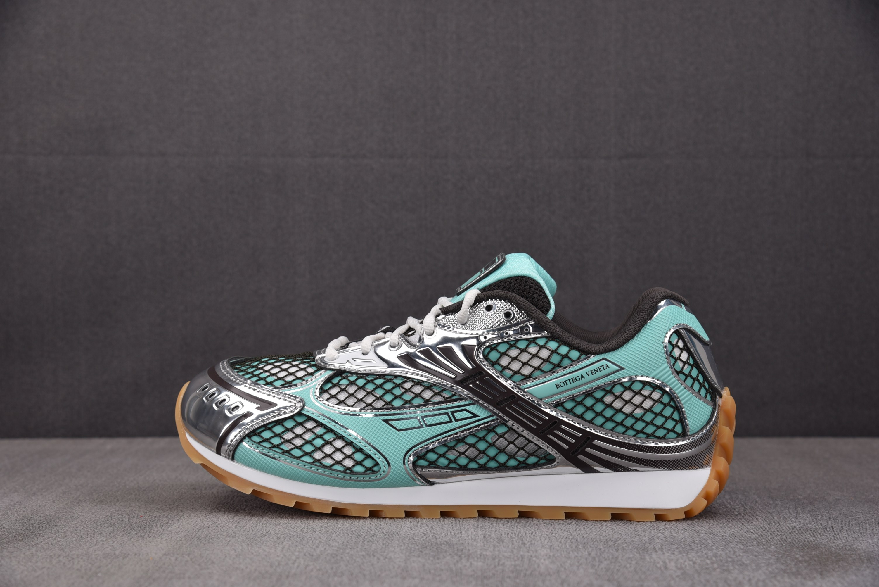 Bottega Veneta 葆蝶家 绿银 #YZ004 35-47
