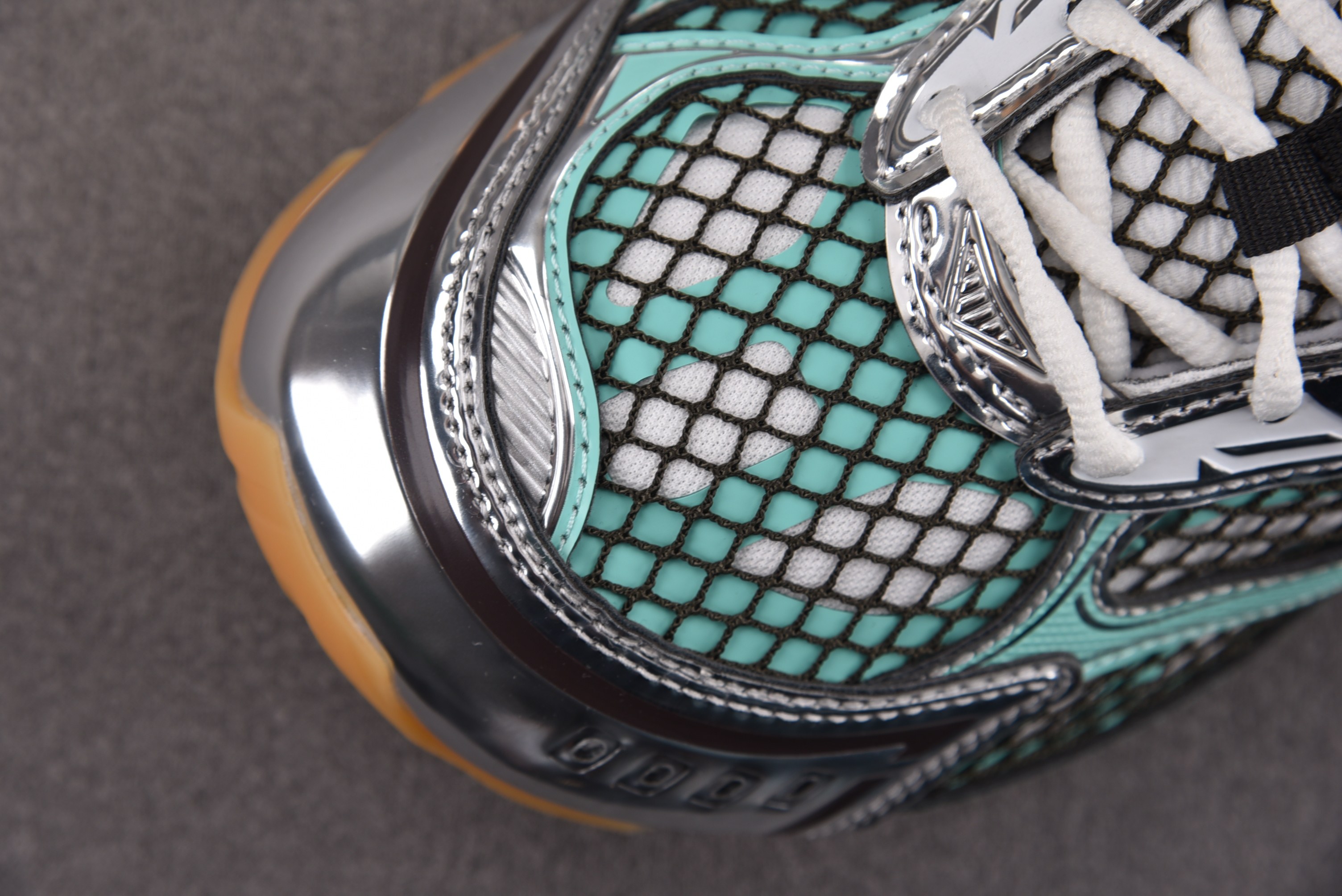 Bottega Veneta 葆蝶家 绿银 #YZ004 35-47