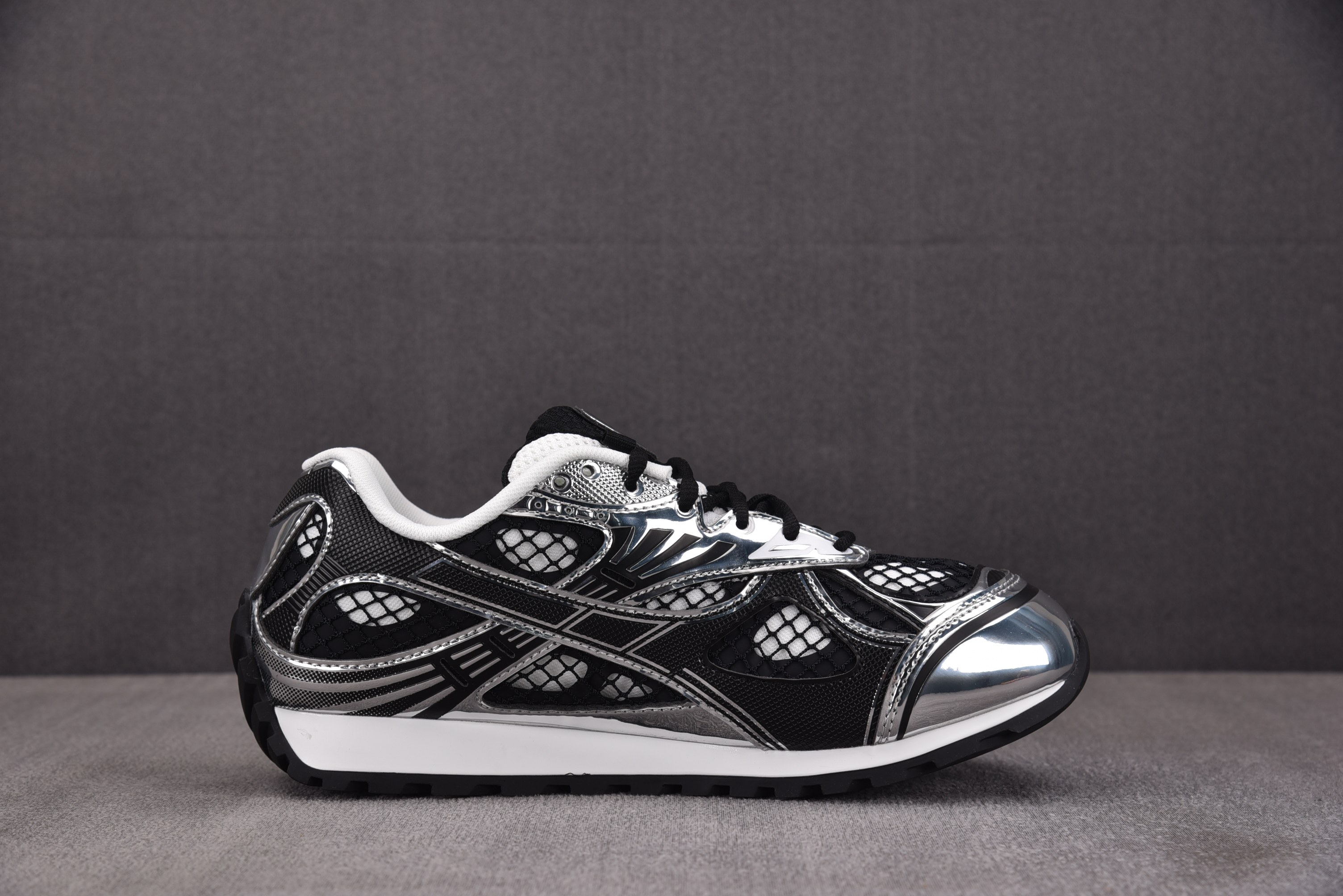 Bottega Veneta 葆蝶家 银黑 #YZ004 35-47