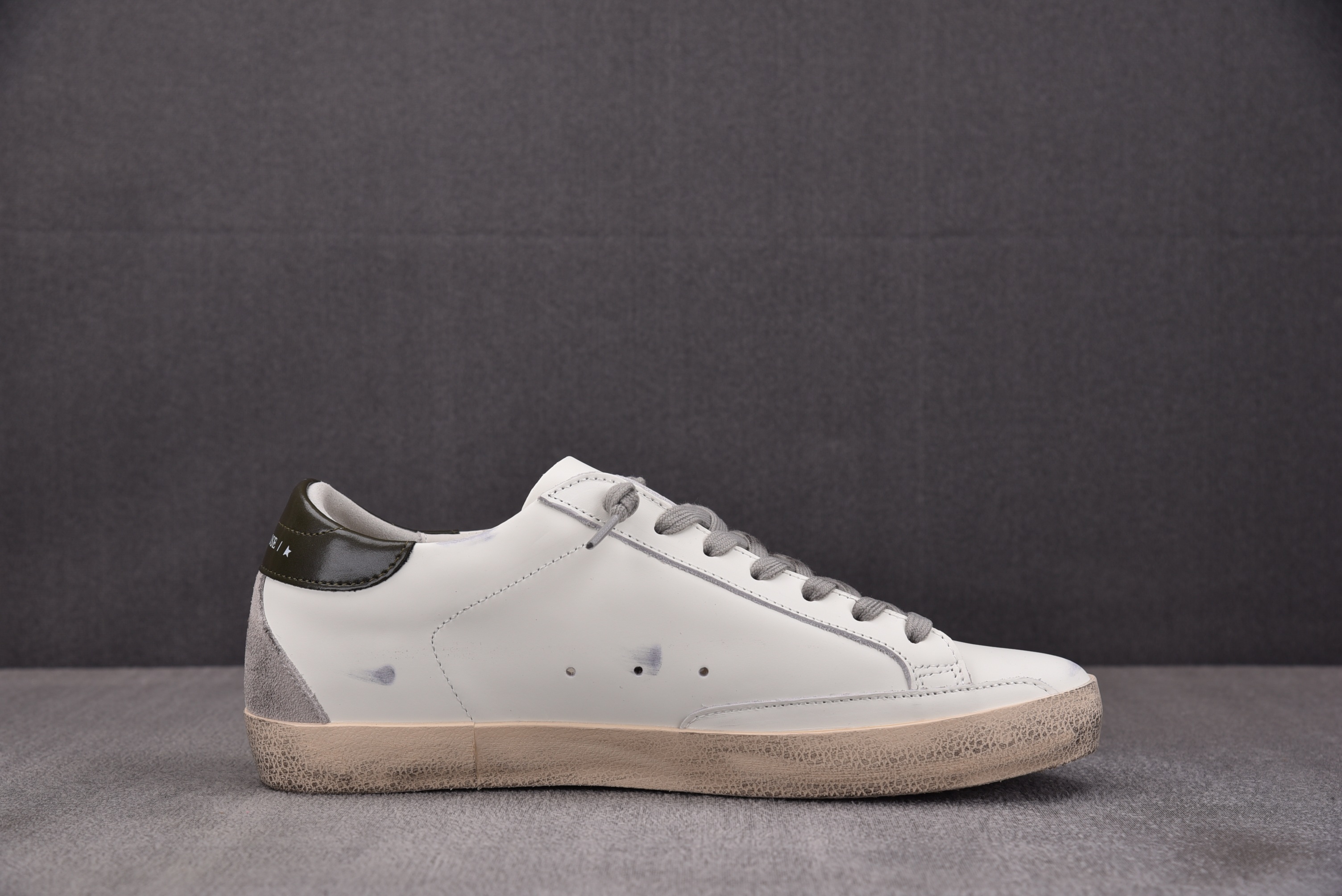 Golden Goose Ball Star 白红 #YZ022-1 36-46