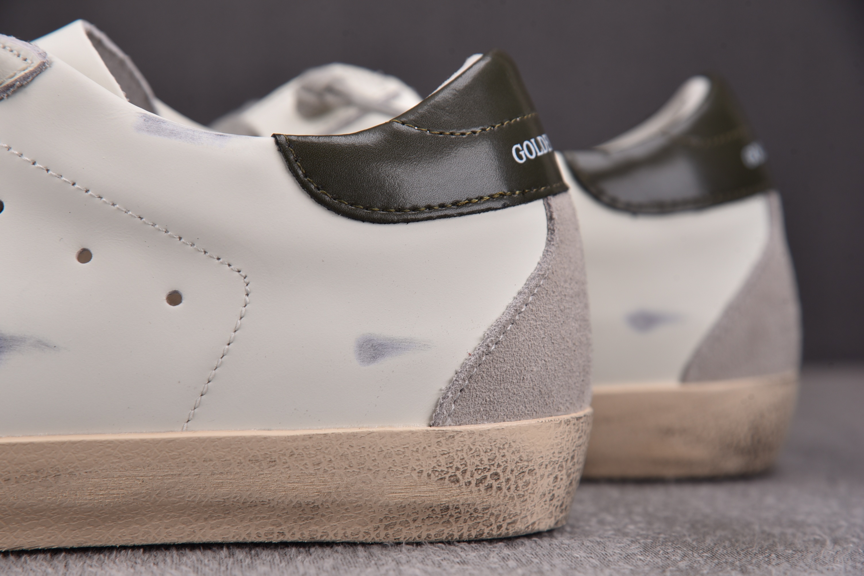 Golden Goose Ball Star 白红 #YZ022-1 36-46