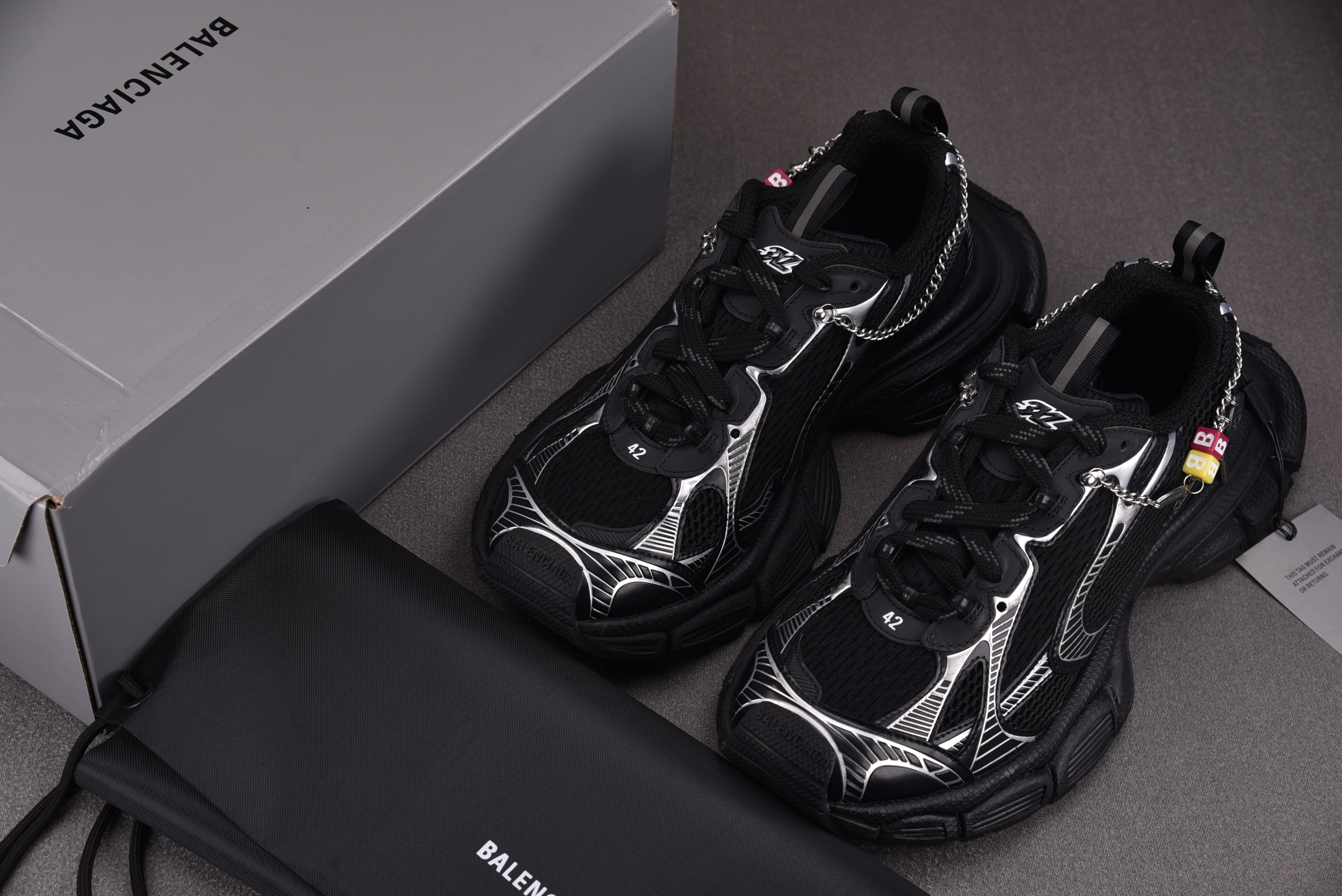Balenciaga 3XL Chain Charms 黑白 #YZ009-03 35-46