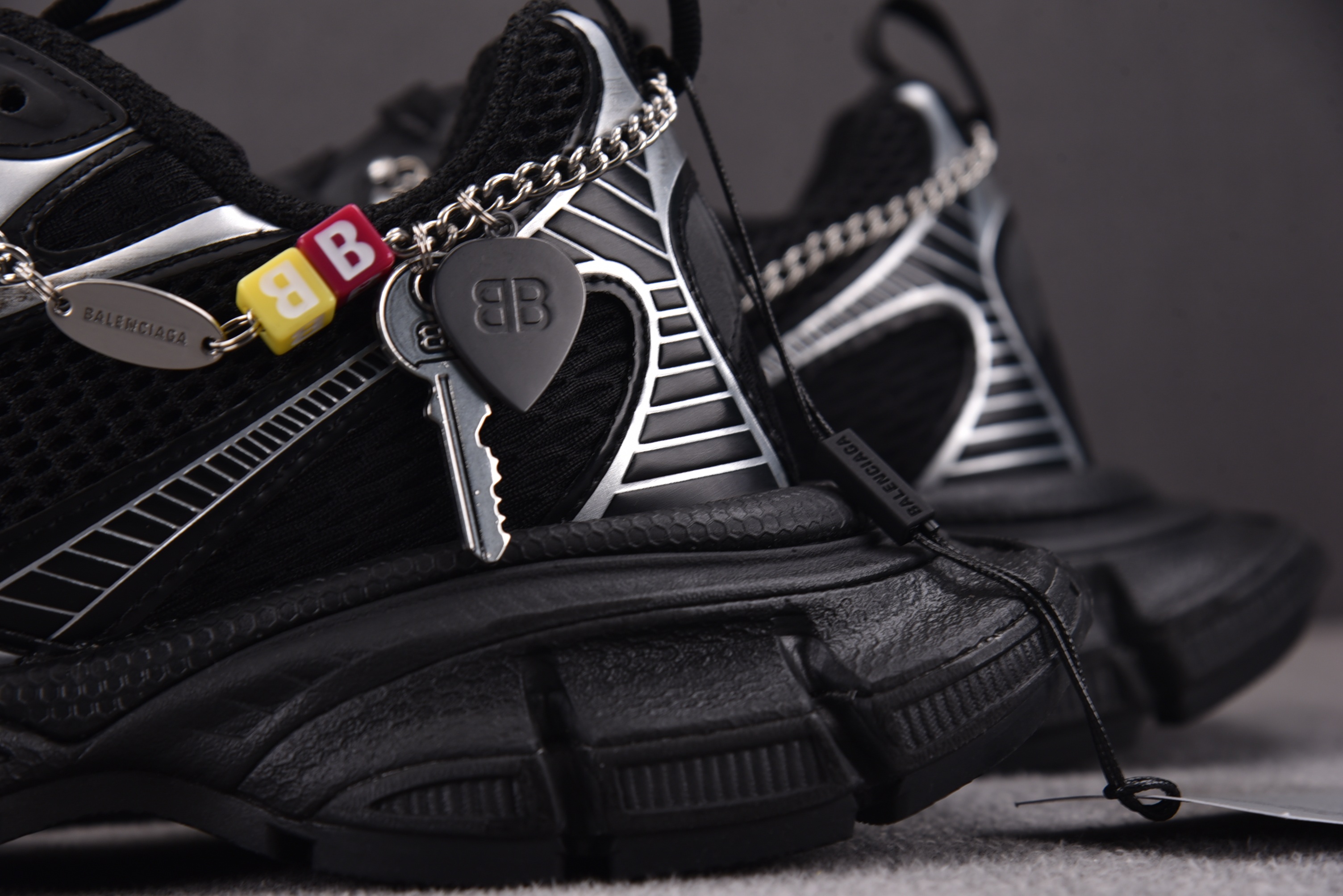 Balenciaga 3XL Chain Charms 黑白 #YZ009-03 35-46