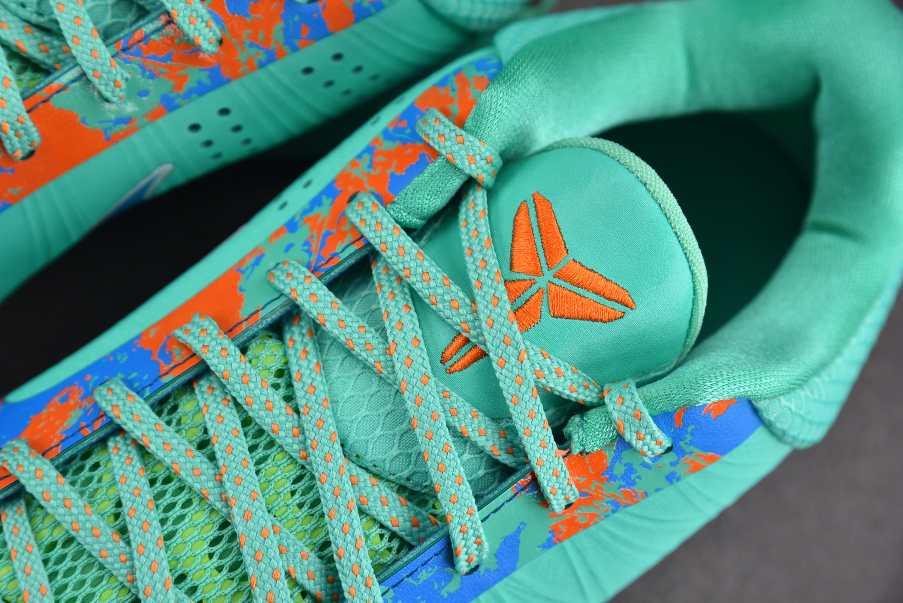 NK Kobe 5 Protro Jalen Brunson NY vs. NY PE 杰伦·布伦森 草绿 IX1200 NK Kobe 5 Protro Jalen Brunson NY vs. NY PE 杰伦·布伦森 草绿 IX1200