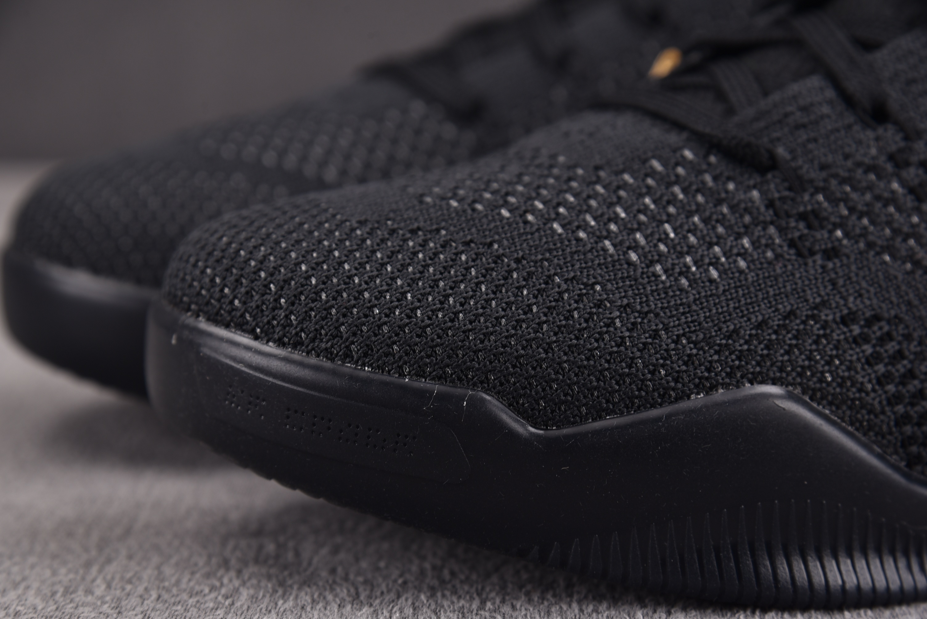 NK Kobe 11 Elite Low Protro Fade to Black (2026) 黑金 IM4260-0