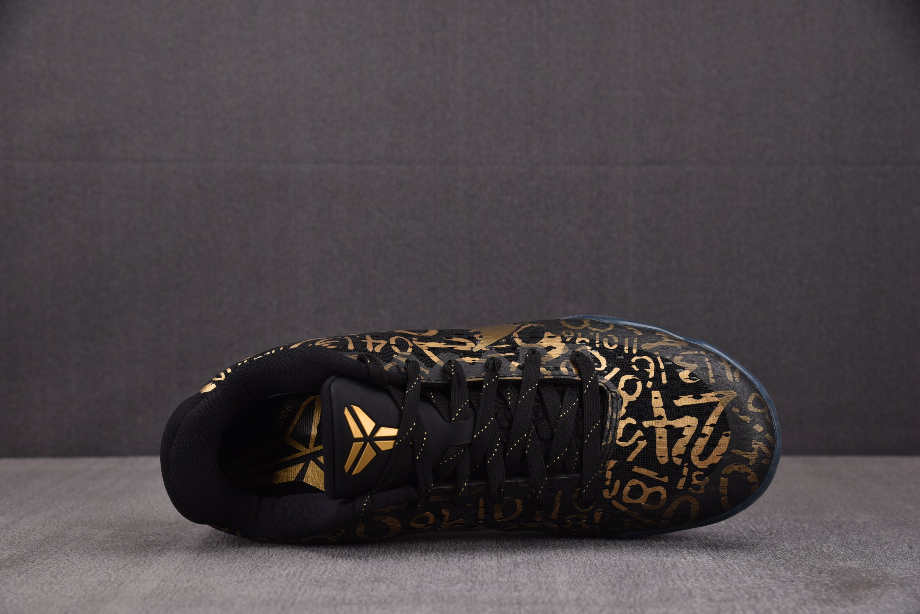 NK Kobe 11 Protro Mamba Day 黑色金字 IU4902-900 #YZ001 40-48.5