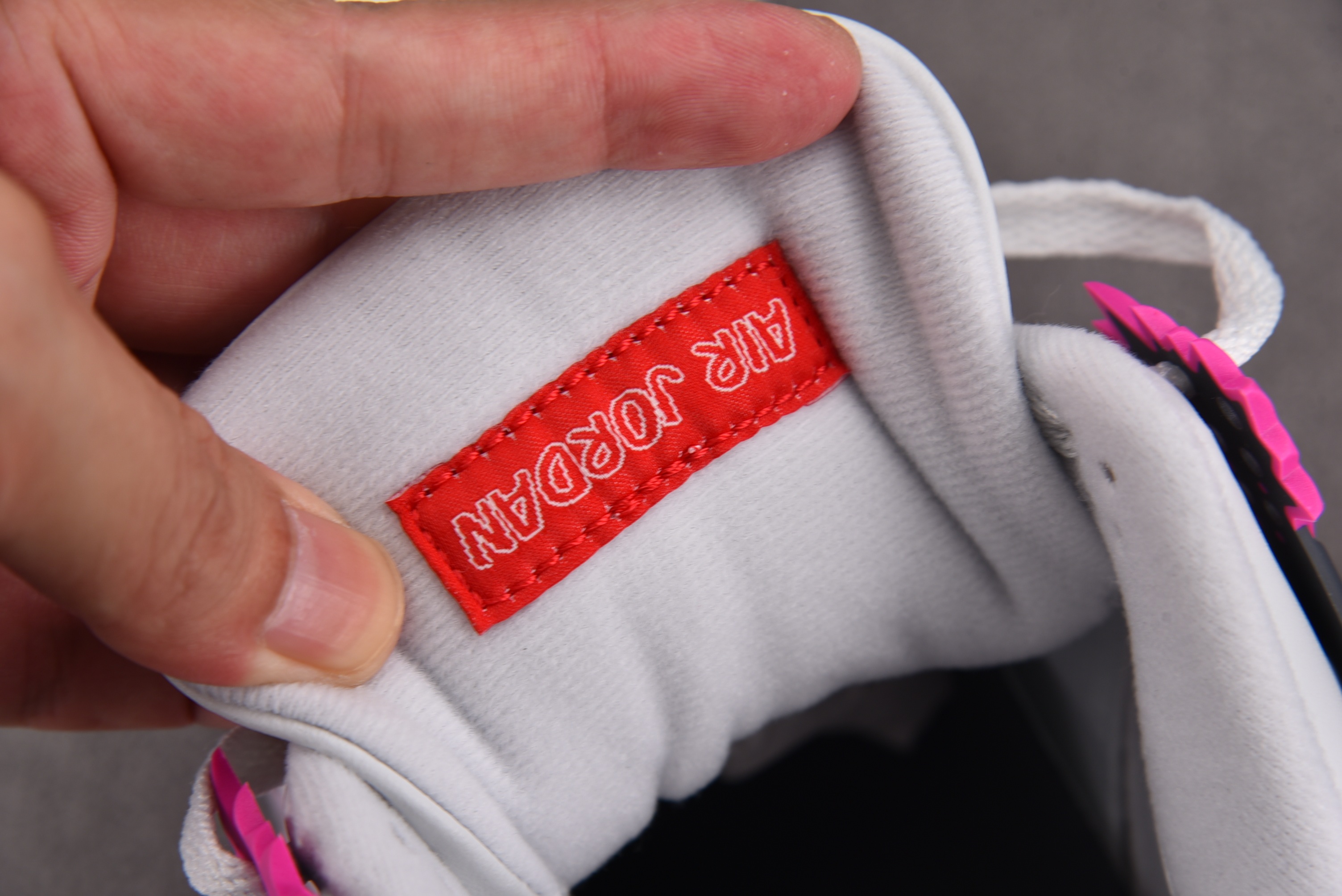 Air Jordan 4 Retro Comic 白粉红 JA1135-100 #YZ015 36-47.5