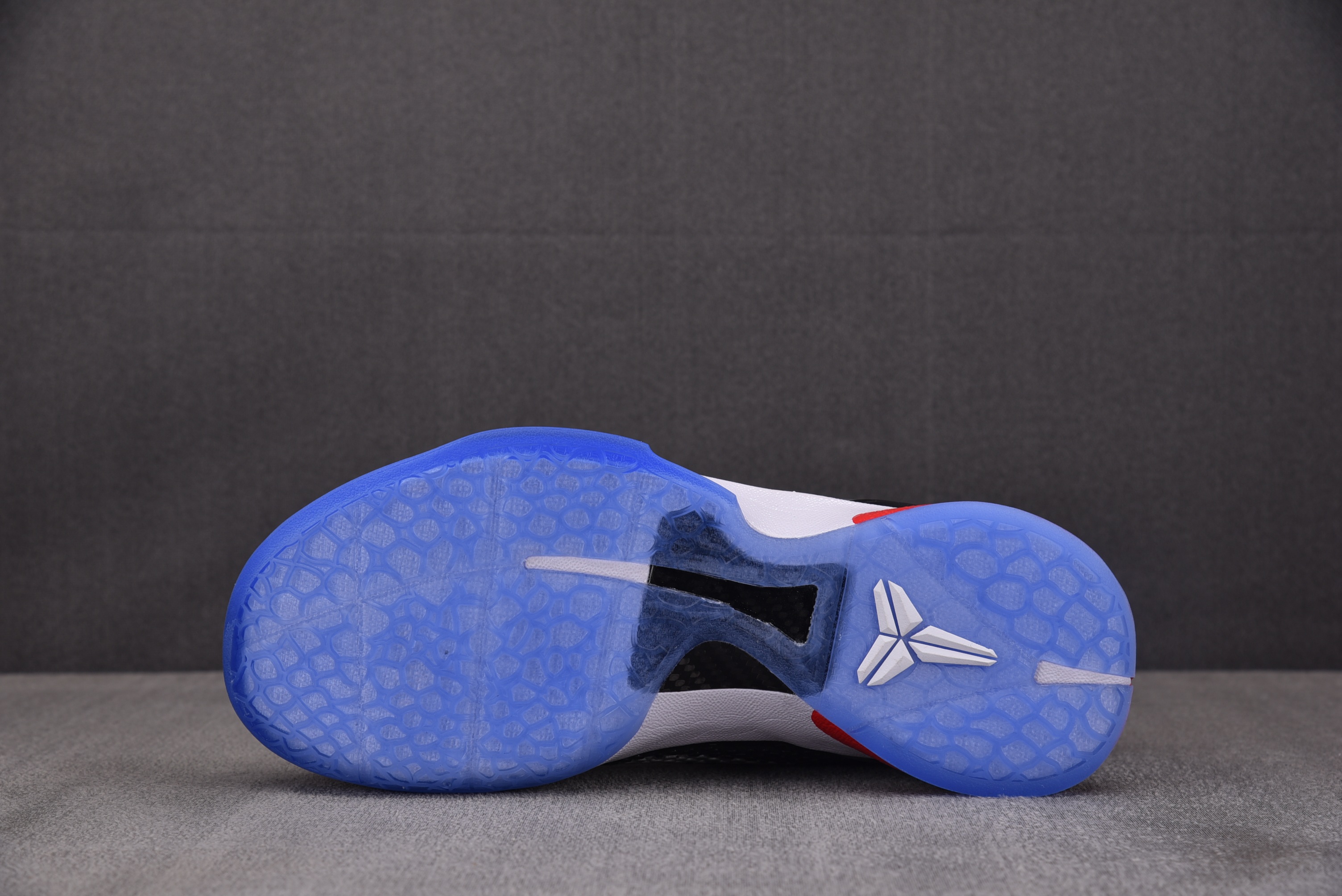 NK Zoom Kobe 6 Pe 银黑红 PE2026-101 #YZ024 39-49.5