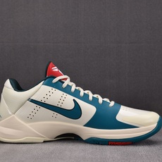 NK Kobe 5 Protro Caitlin Clark Coconut Milk Spruce 奶白蓝 IZ185 NK Kobe 5 Protro Caitlin Clark Coconut Milk Spruce 奶白蓝 IZ185
