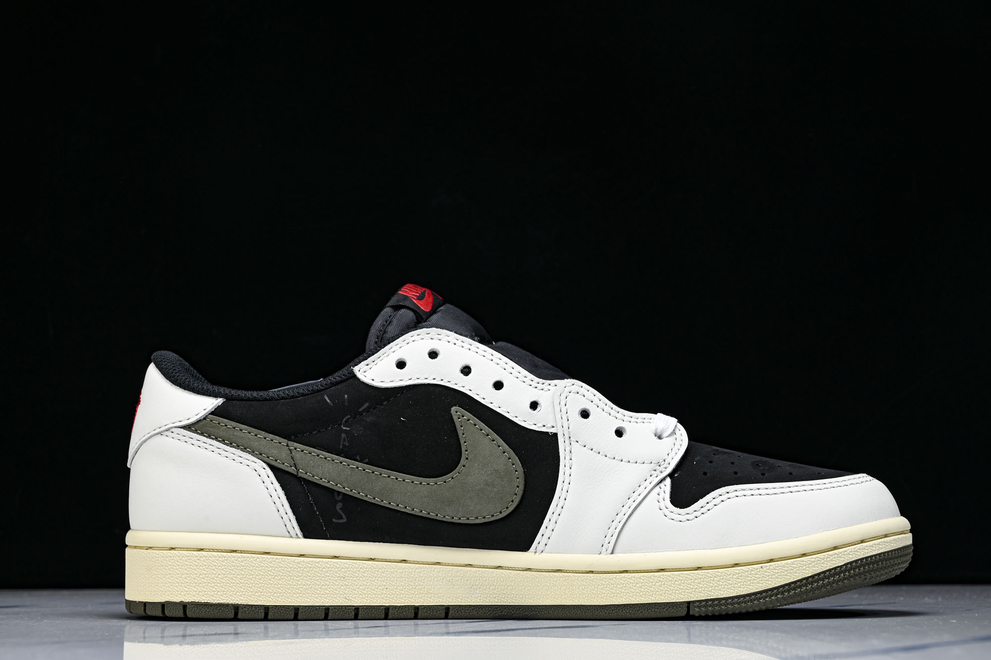 纯原 新版 Travis Scott x Air Jordan 1 Low OG AJ1 乔1倒勾低帮 全头层 DZ41 纯原 新版 Travis Scott x Air Jordan 1 Low OG AJ1 乔1倒勾低帮 全头层 DZ41