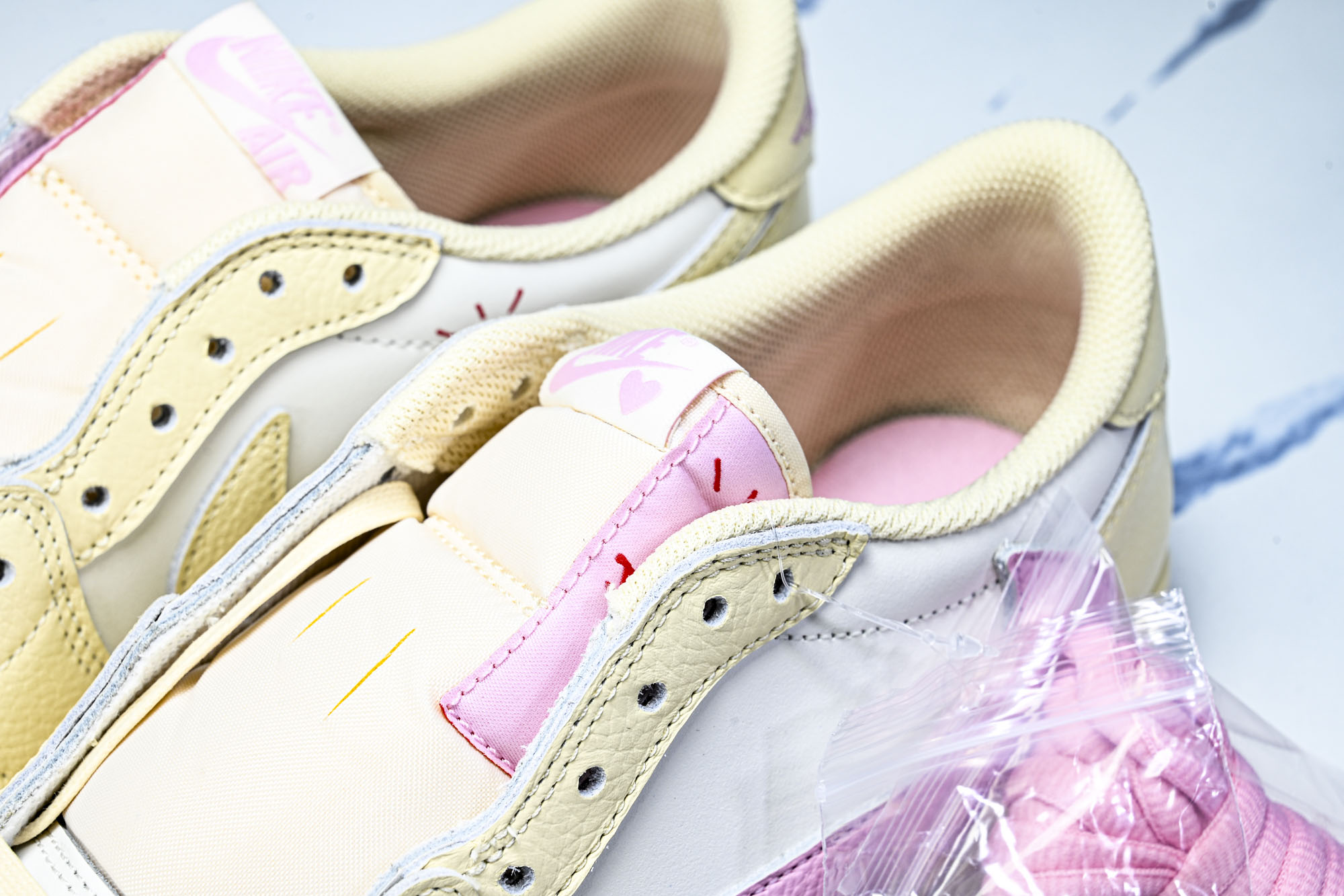 纯原 新版Air Jordan 1 Retro Low OG SP Travis Scott Shy Pink 粉白 I