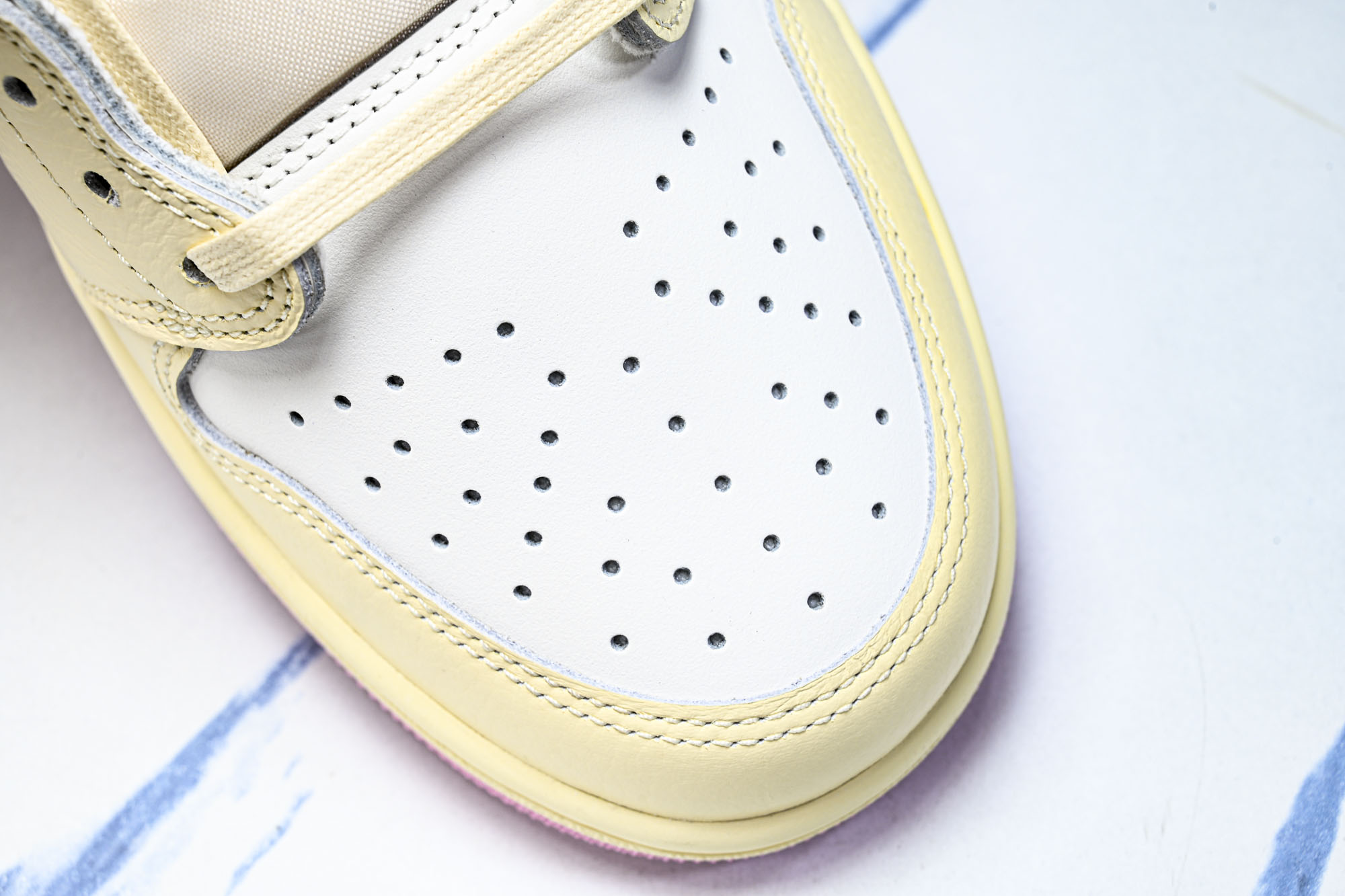 纯原 新版Air Jordan 1 Retro Low OG SP Travis Scott Shy Pink 粉白 I