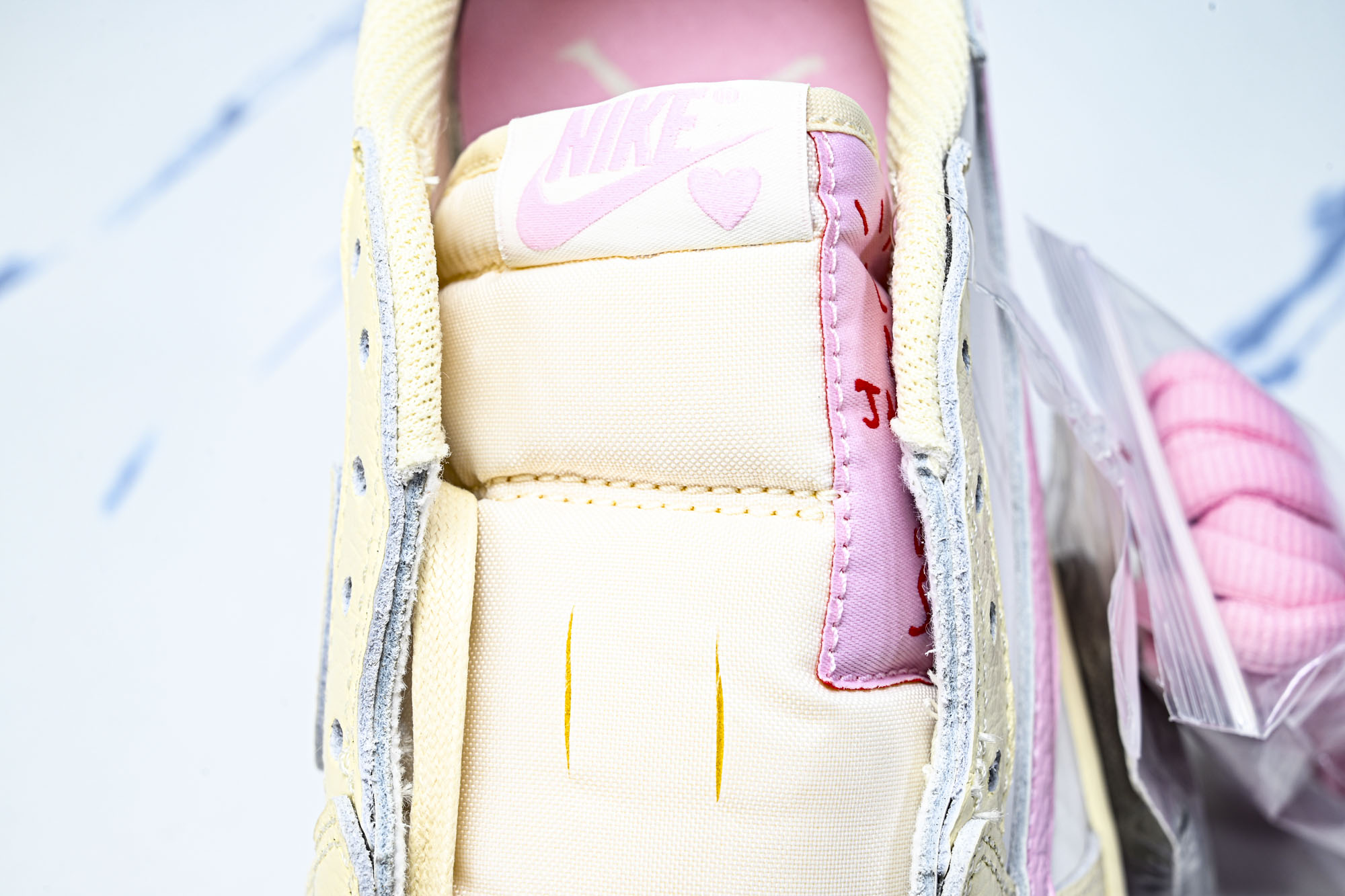 纯原 新版Air Jordan 1 Retro Low OG SP Travis Scott Shy Pink 粉白 I
