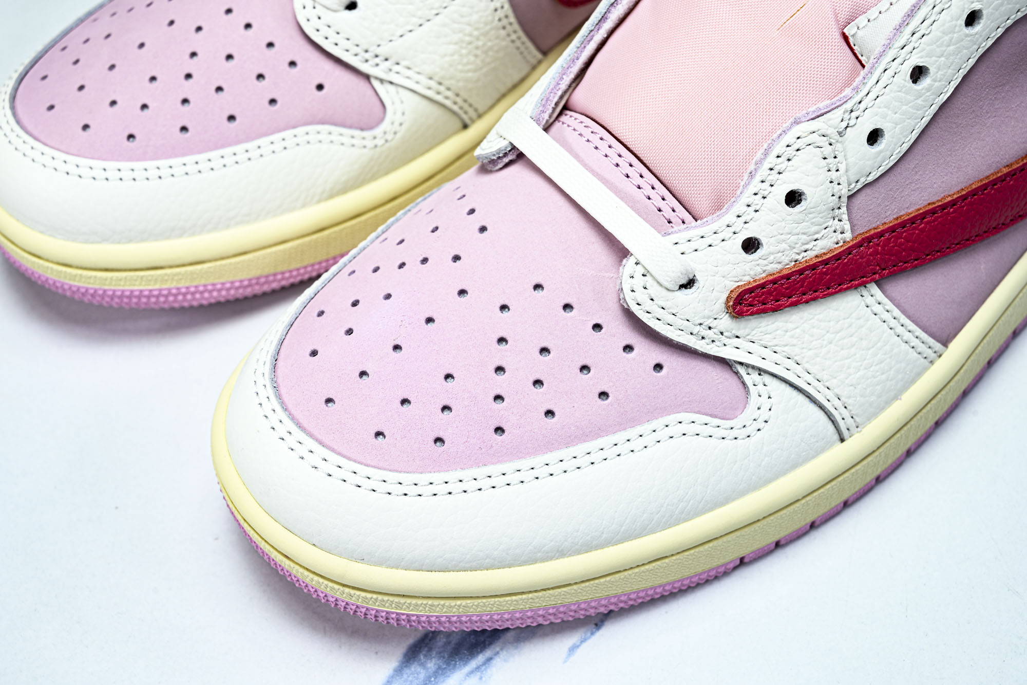 纯原 新版Travis Scott x Air Jordan 1 Low OG AJ1 乔1倒勾低帮 全头层 IQ760 纯原 新版Travis Scott x Air Jordan 1 Low OG AJ1 乔1倒勾低帮 全头层 IQ760