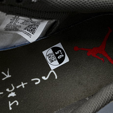 纯原 新版Travis Scott x Air Jordan 1 Reverse Mocha 联名倒钩摩卡棕白低帮篮球鞋 纯原 新版Travis Scott x Air Jordan 1 Reverse Mocha 联名倒钩摩卡棕白低帮篮球鞋