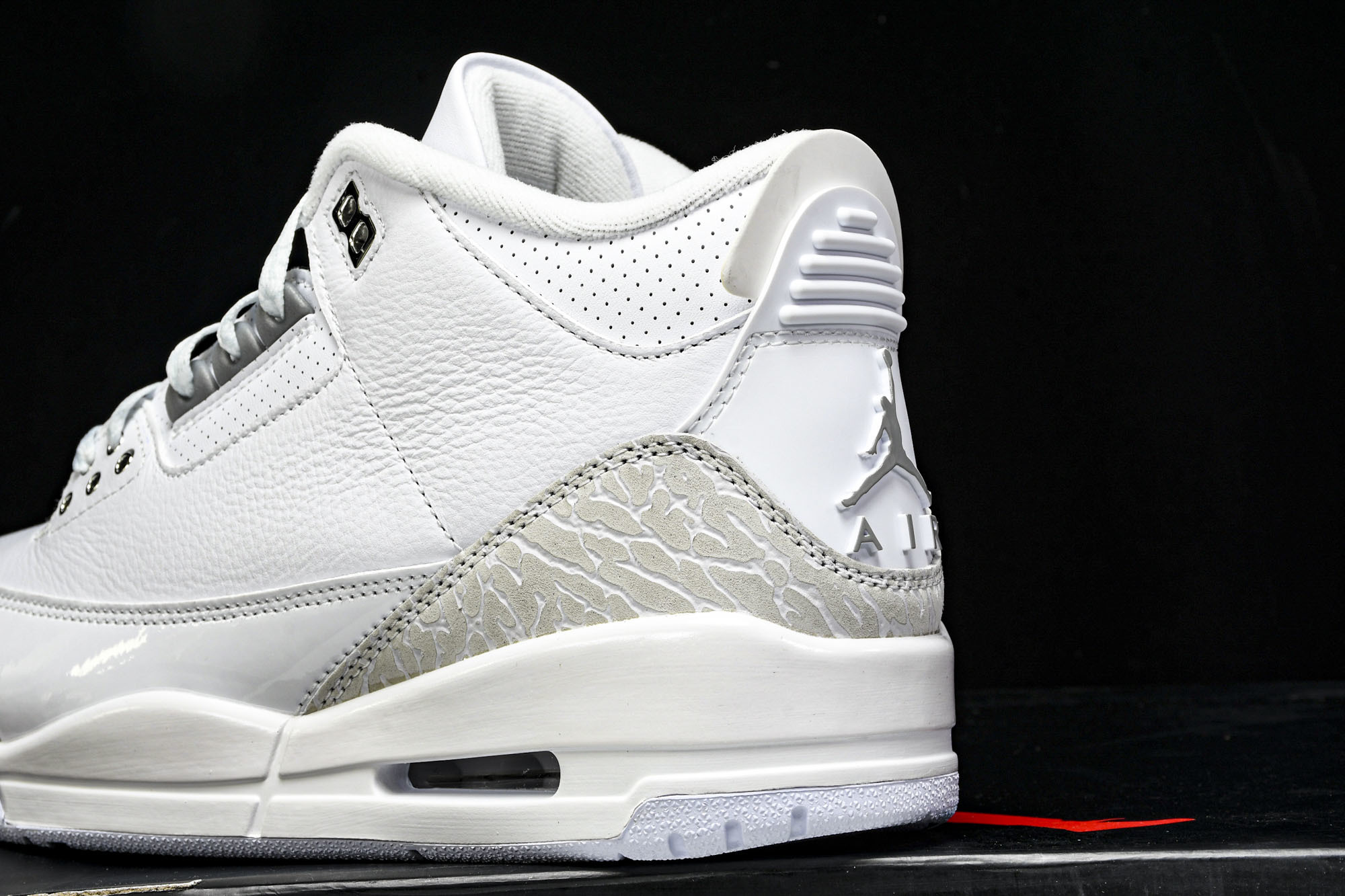 纯原 Air Jordan 3 Retro 白灰 CT8532-111 #YZ001-1 40 40.5 41 42.5 纯原 Air Jordan 3 Retro 白灰 CT8532-111 #YZ001-1 40 40.5 41 42.5